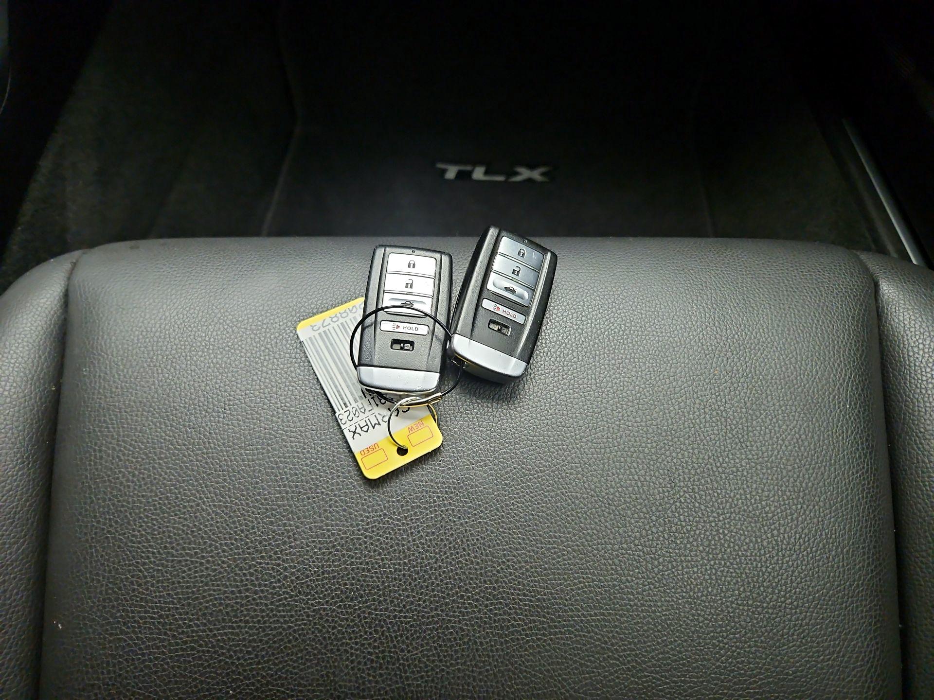 Thumbnail: 2015 Acura TLX - 20