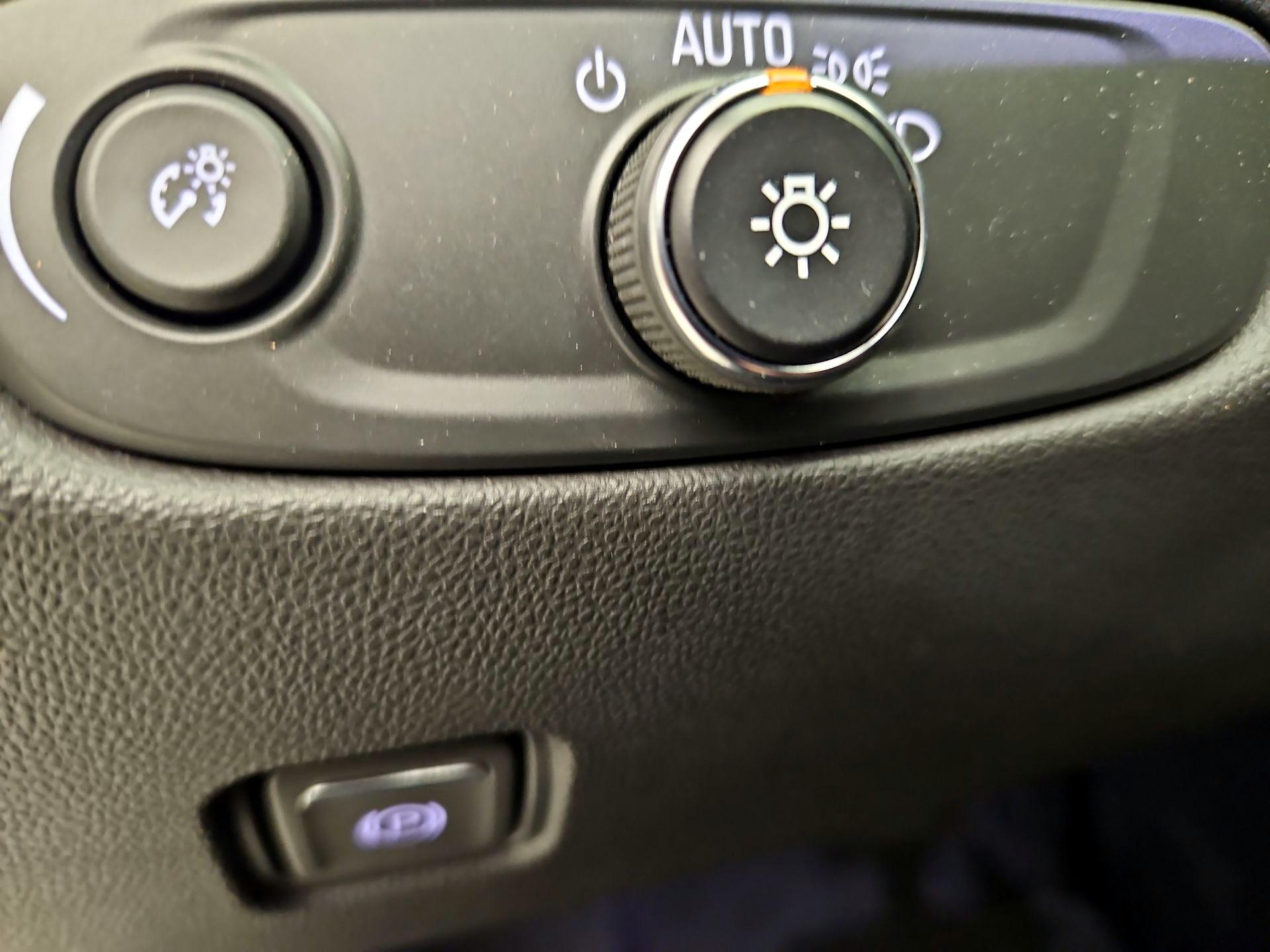 Thumbnail: 2021 Chevrolet Blazer - 13