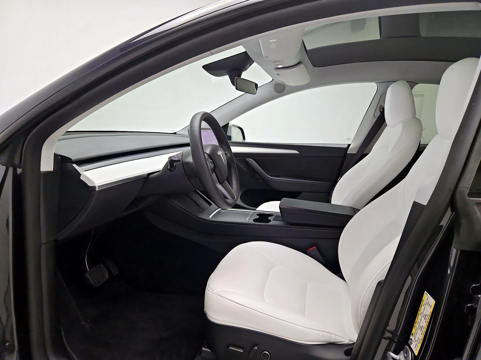 Thumbnail: 2024 Tesla Model Y - 11