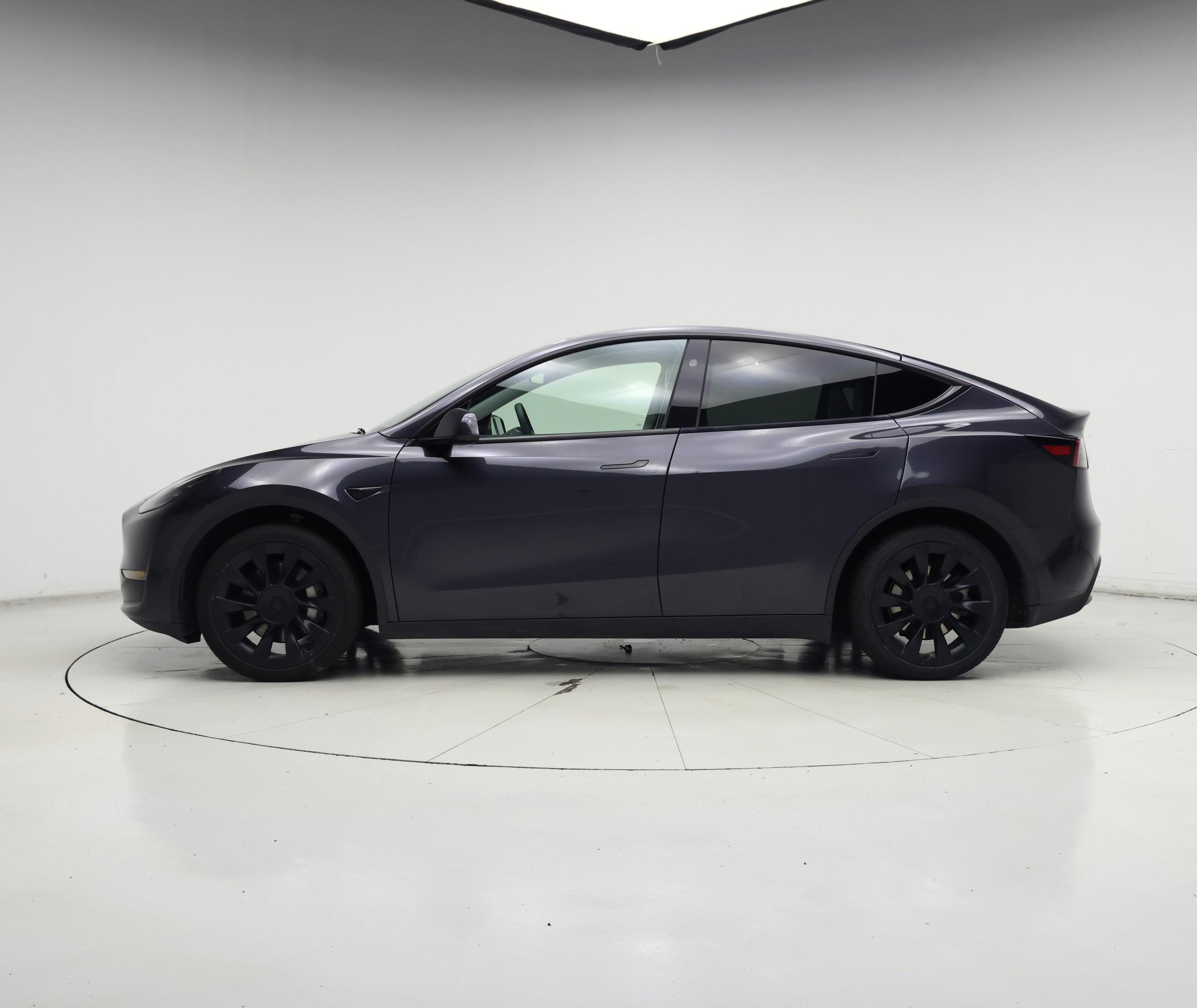 Thumbnail: 2024 Tesla Model Y - 3