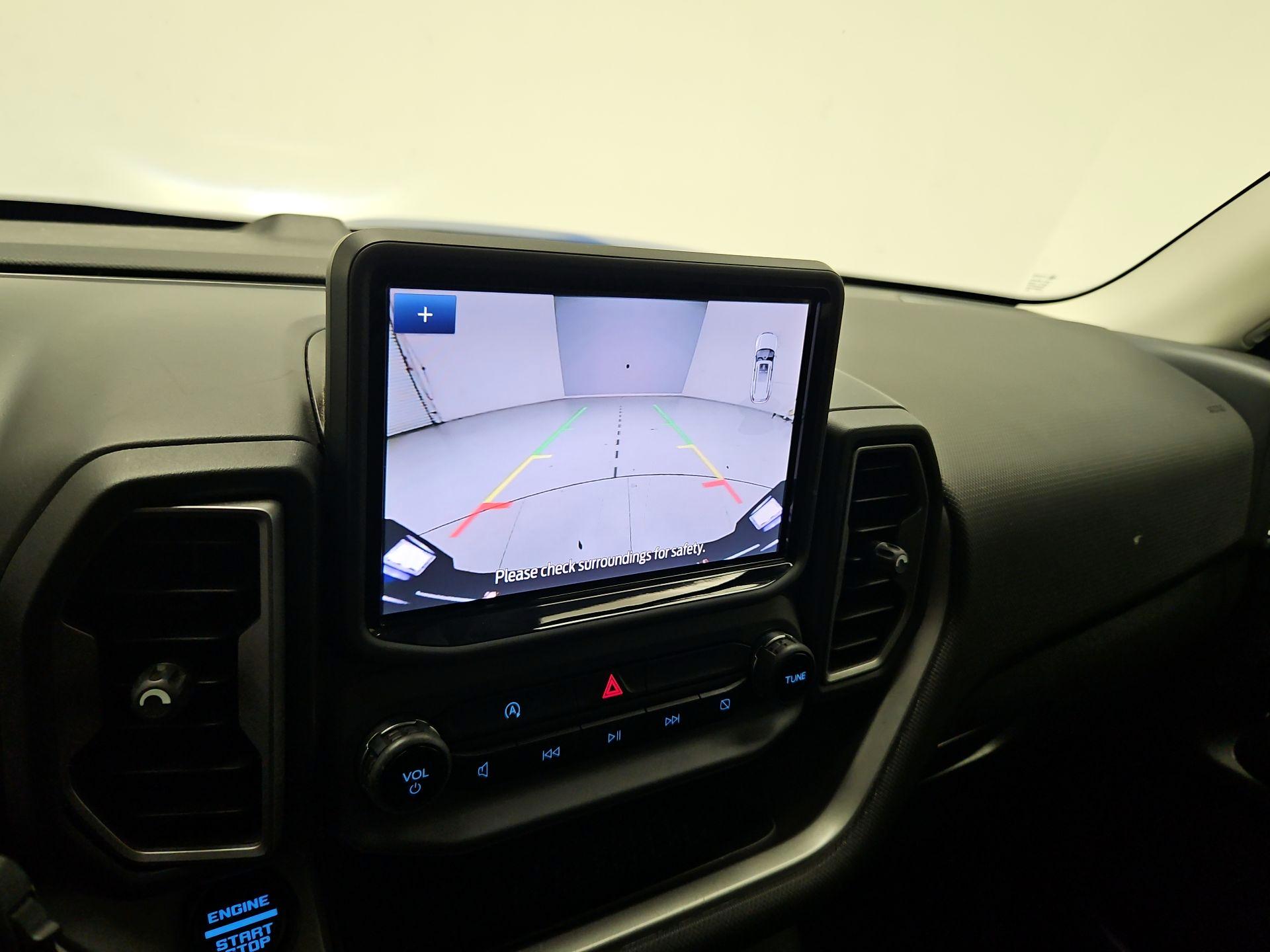 Thumbnail: 2022 Ford Bronco Sport - 14