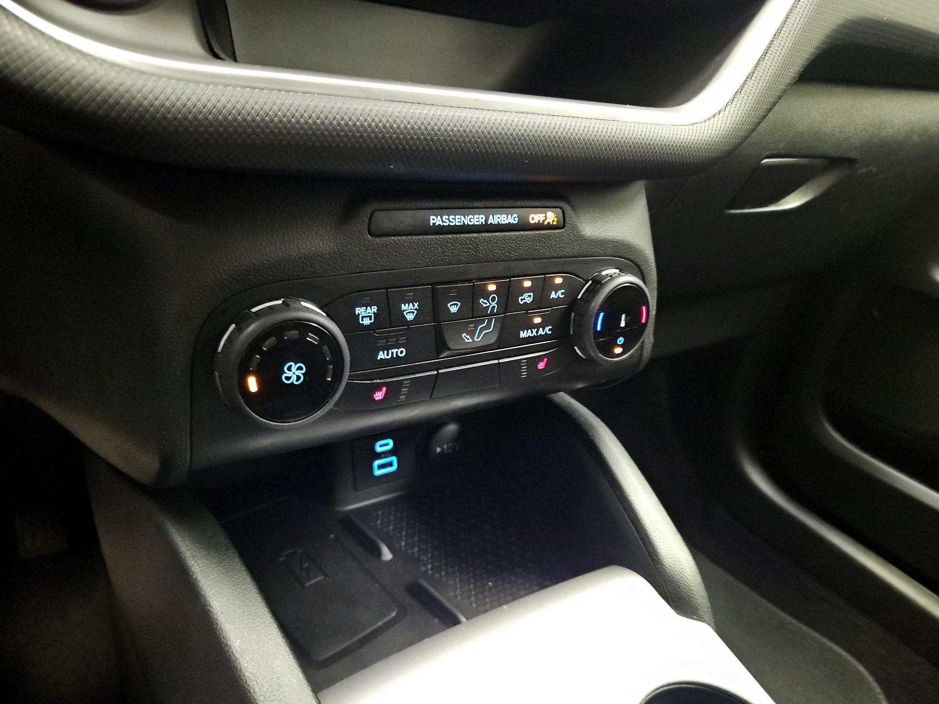 Thumbnail: 2022 Ford Bronco Sport - 16