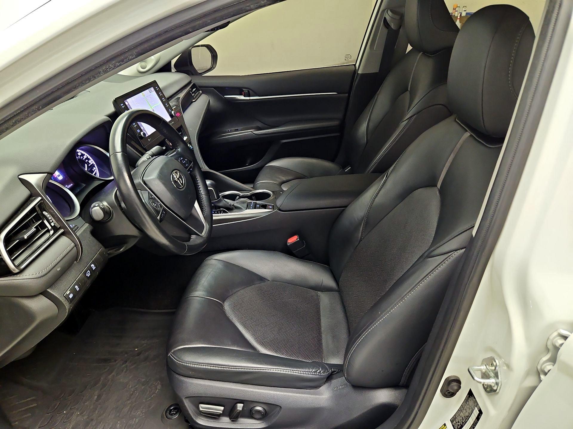 Thumbnail: 2023 Toyota Camry - 11