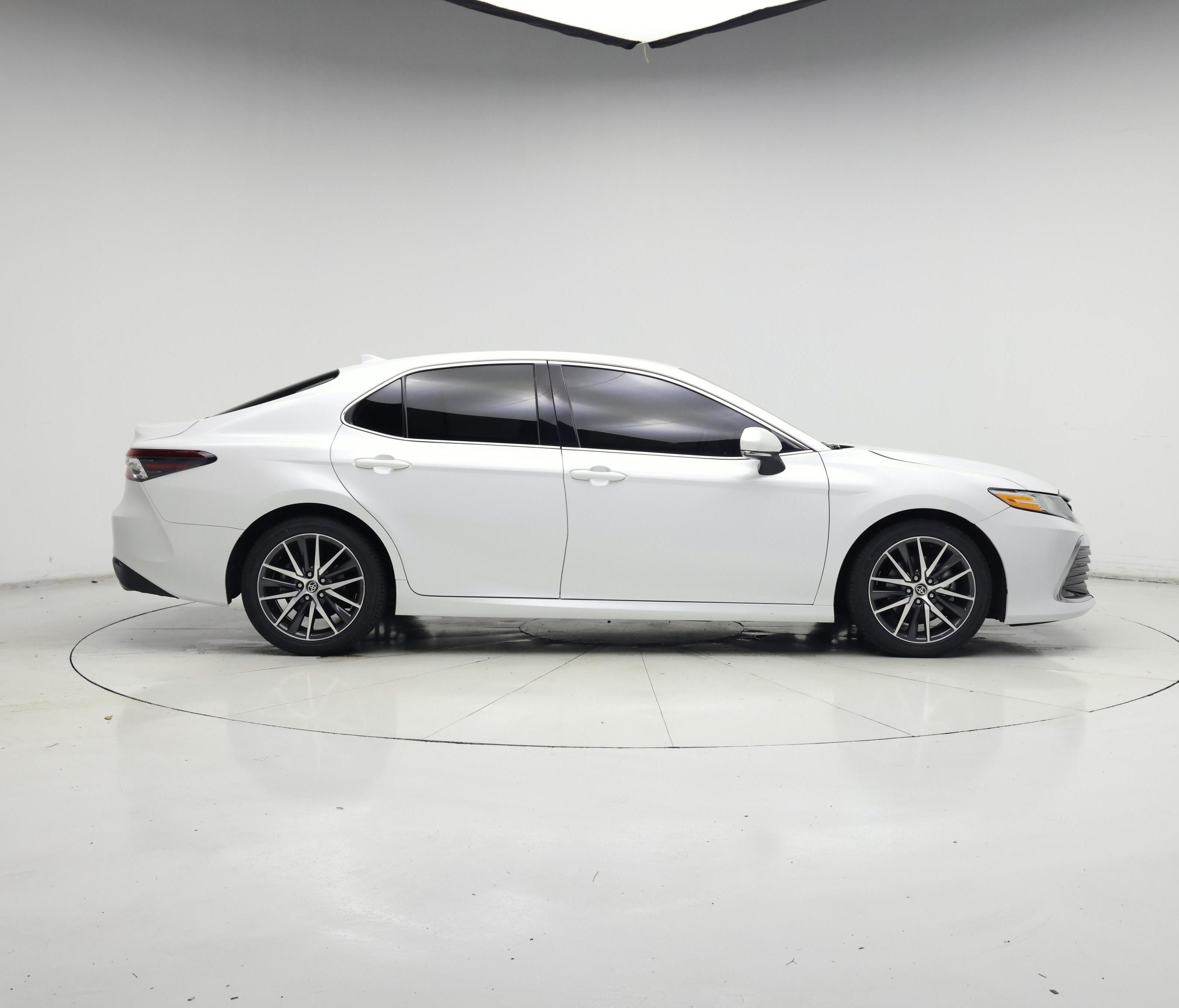 Thumbnail: 2023 Toyota Camry - 7