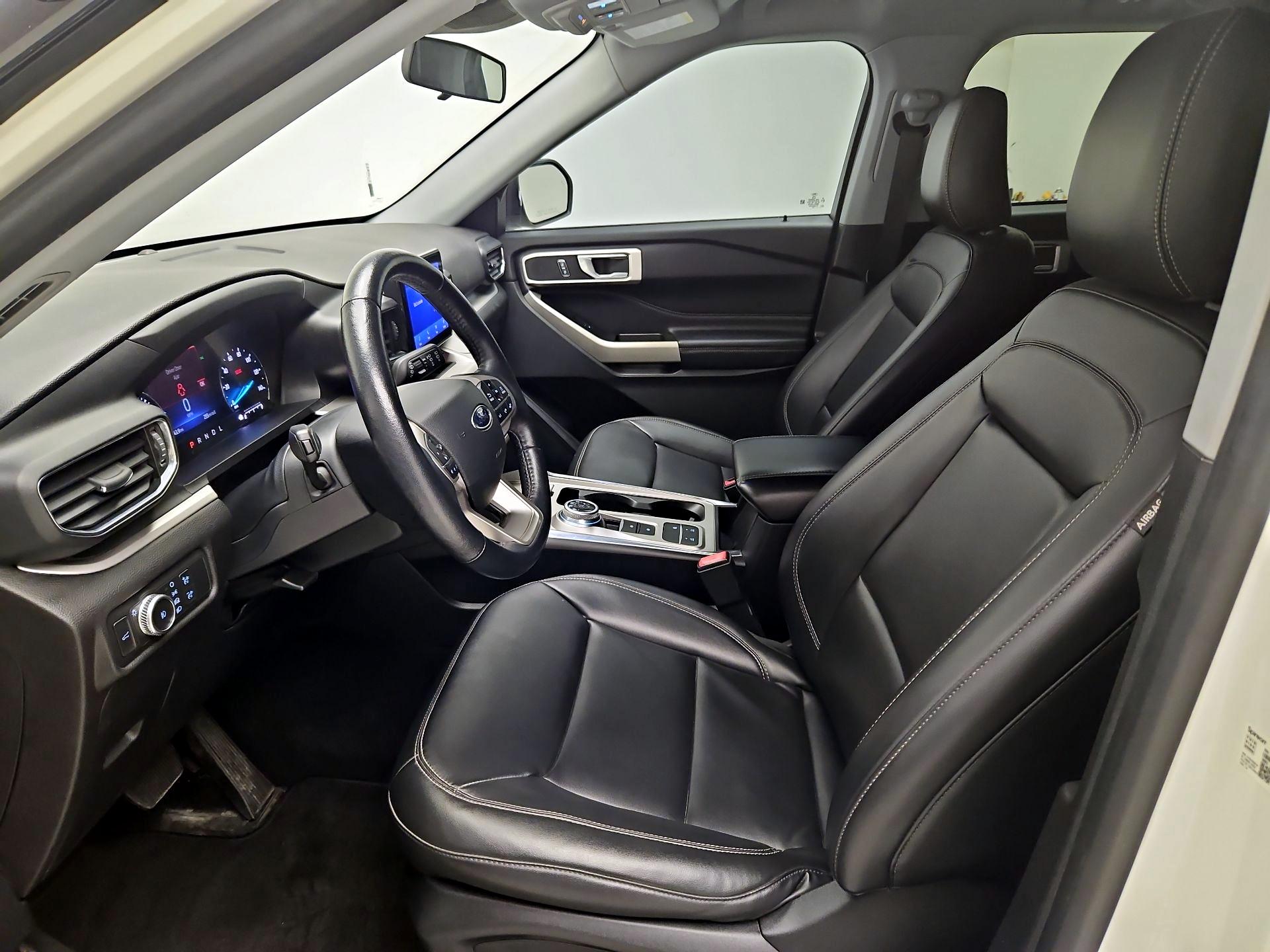 Thumbnail: 2022 Ford Explorer - 11