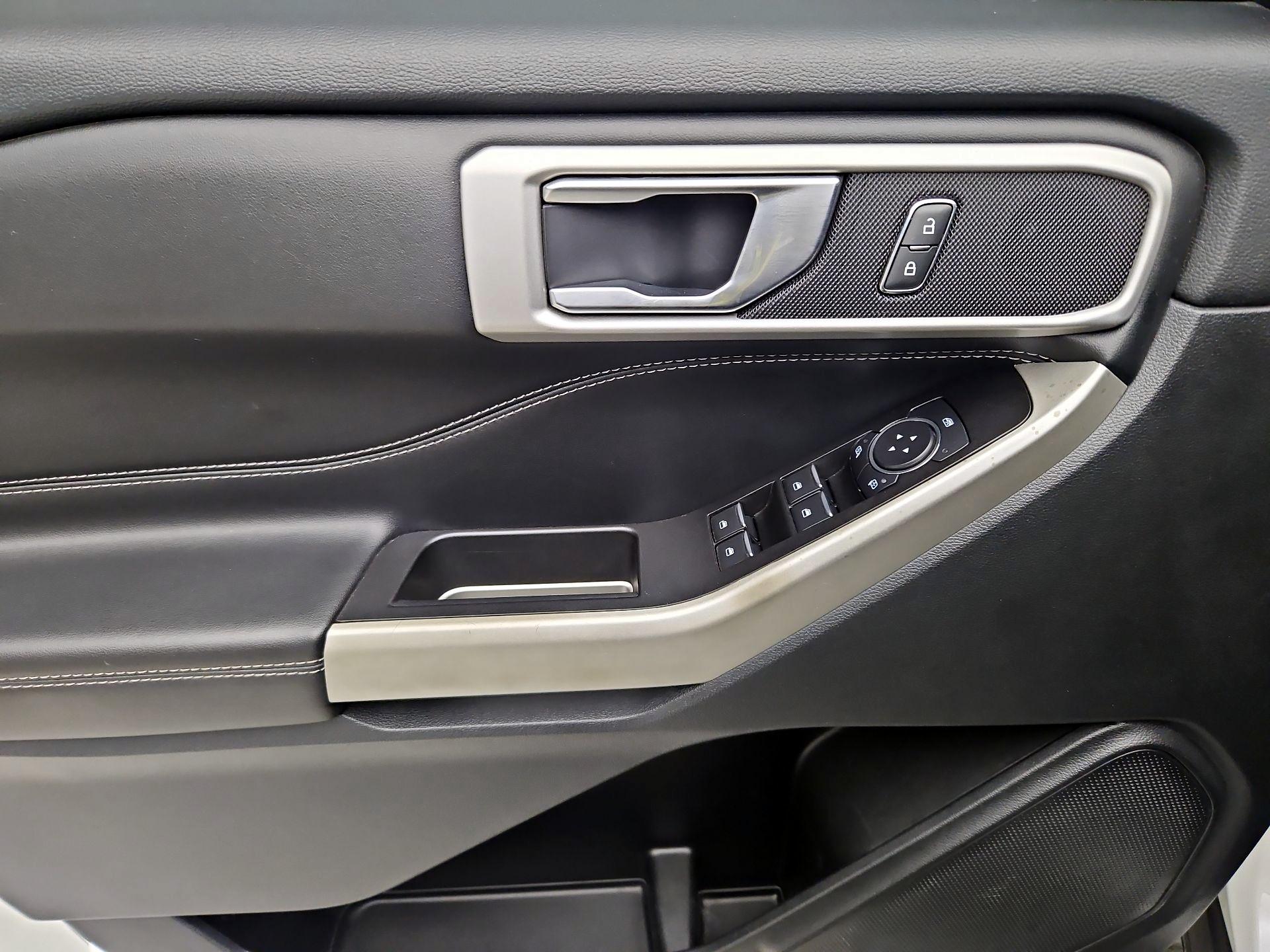 Thumbnail: 2022 Ford Explorer - 12