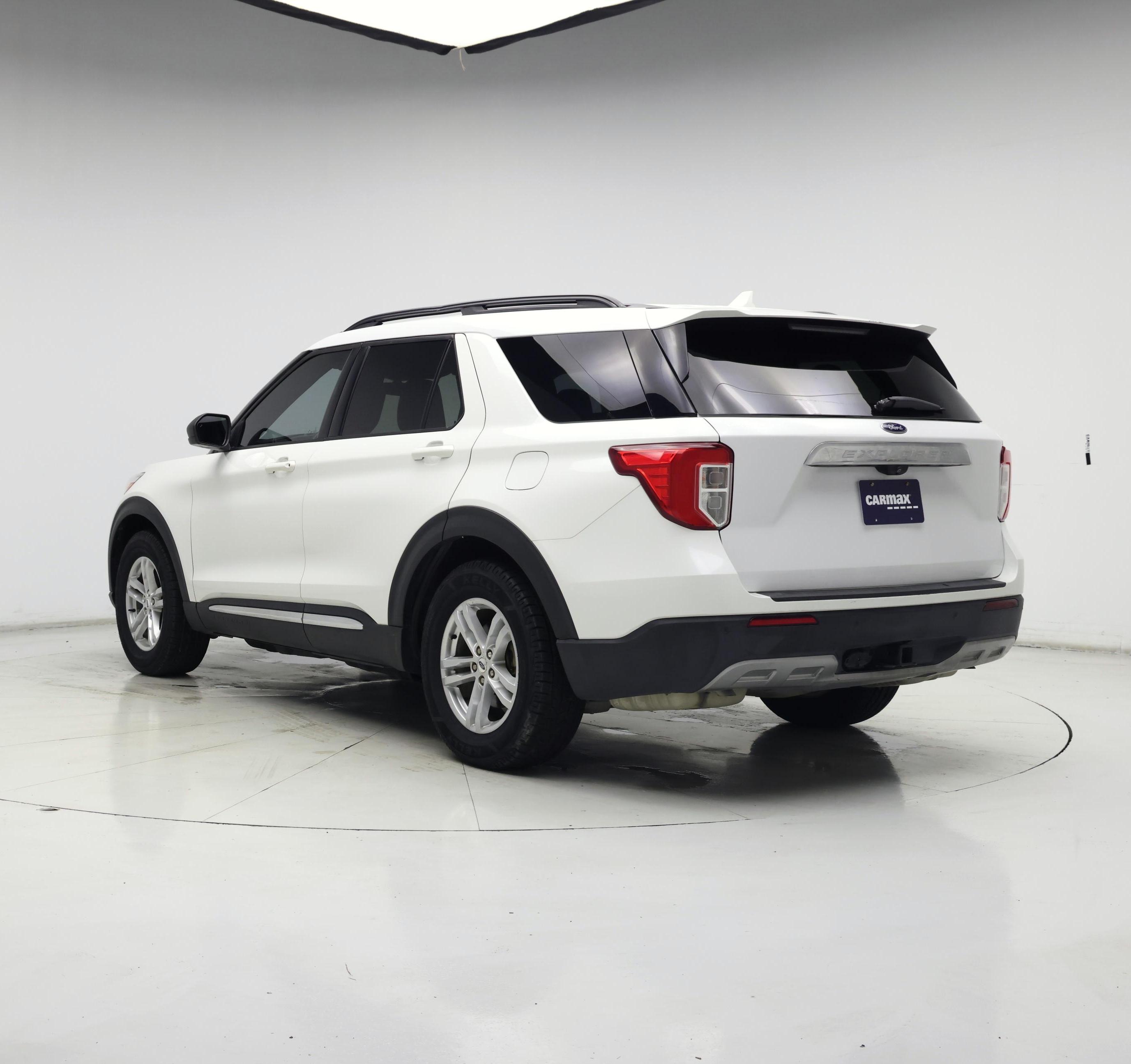 Thumbnail: 2022 Ford Explorer - 2