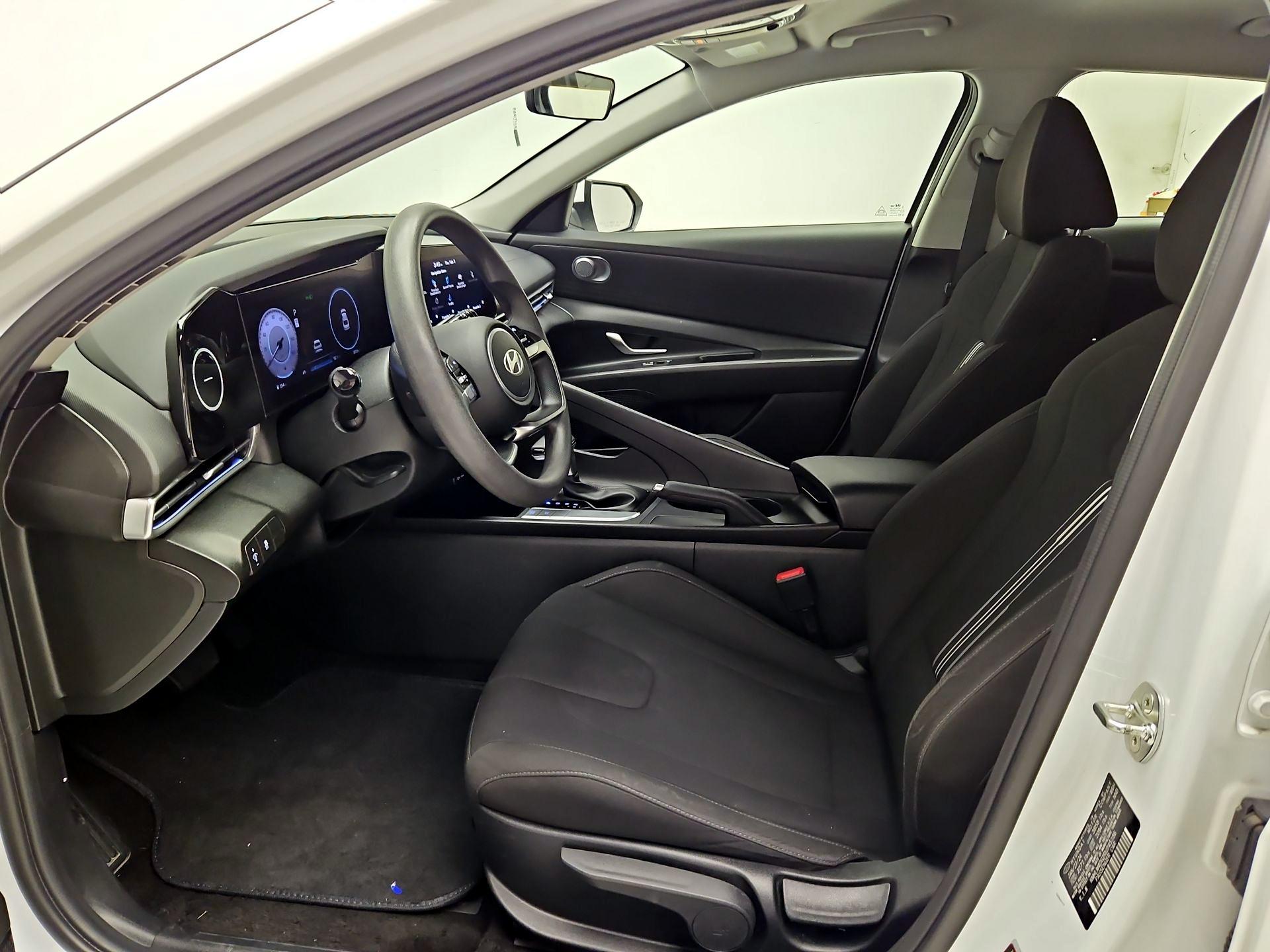 Thumbnail: 2024 Hyundai Elantra - 11