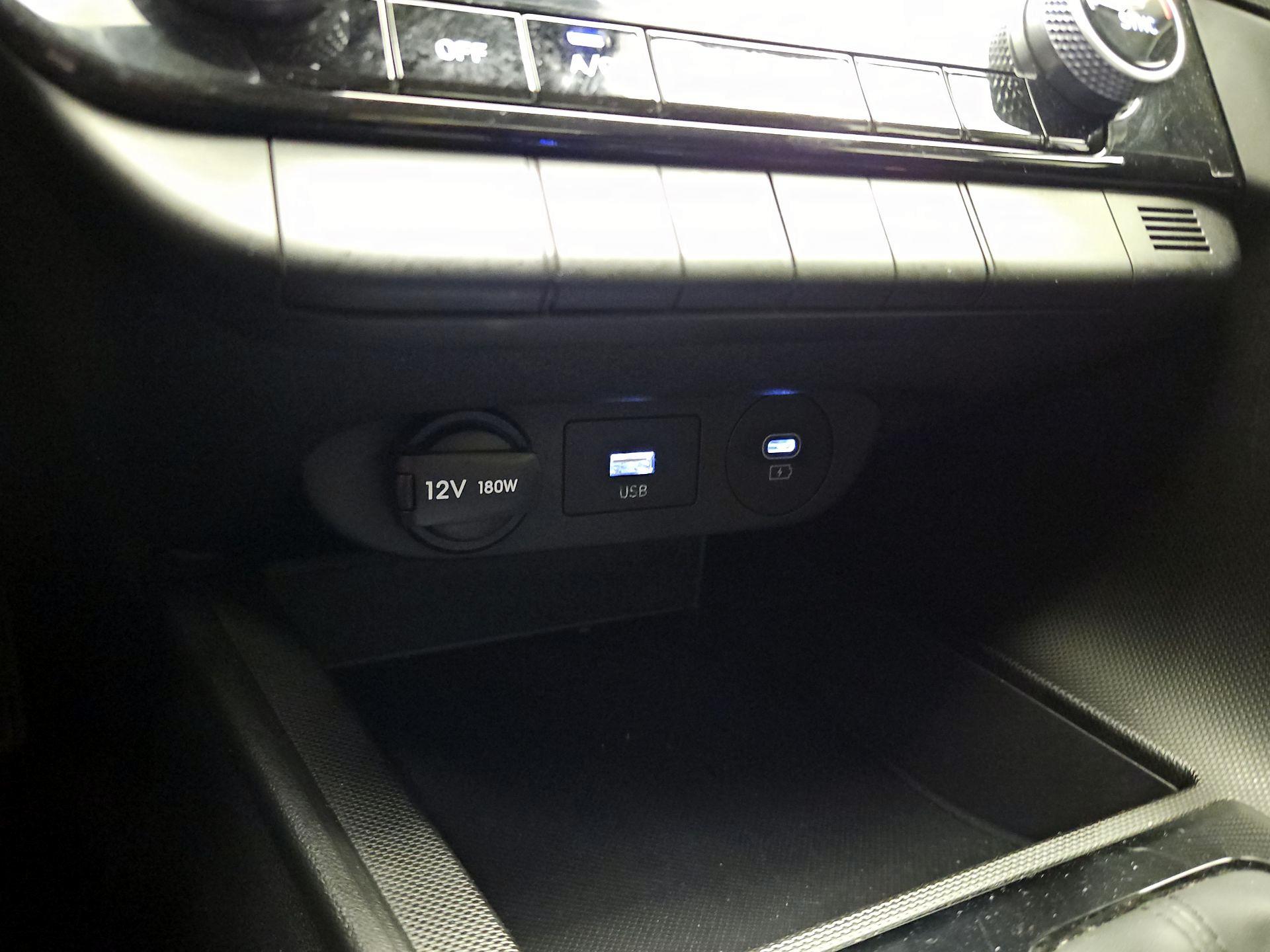 Thumbnail: 2024 Hyundai Elantra - 19