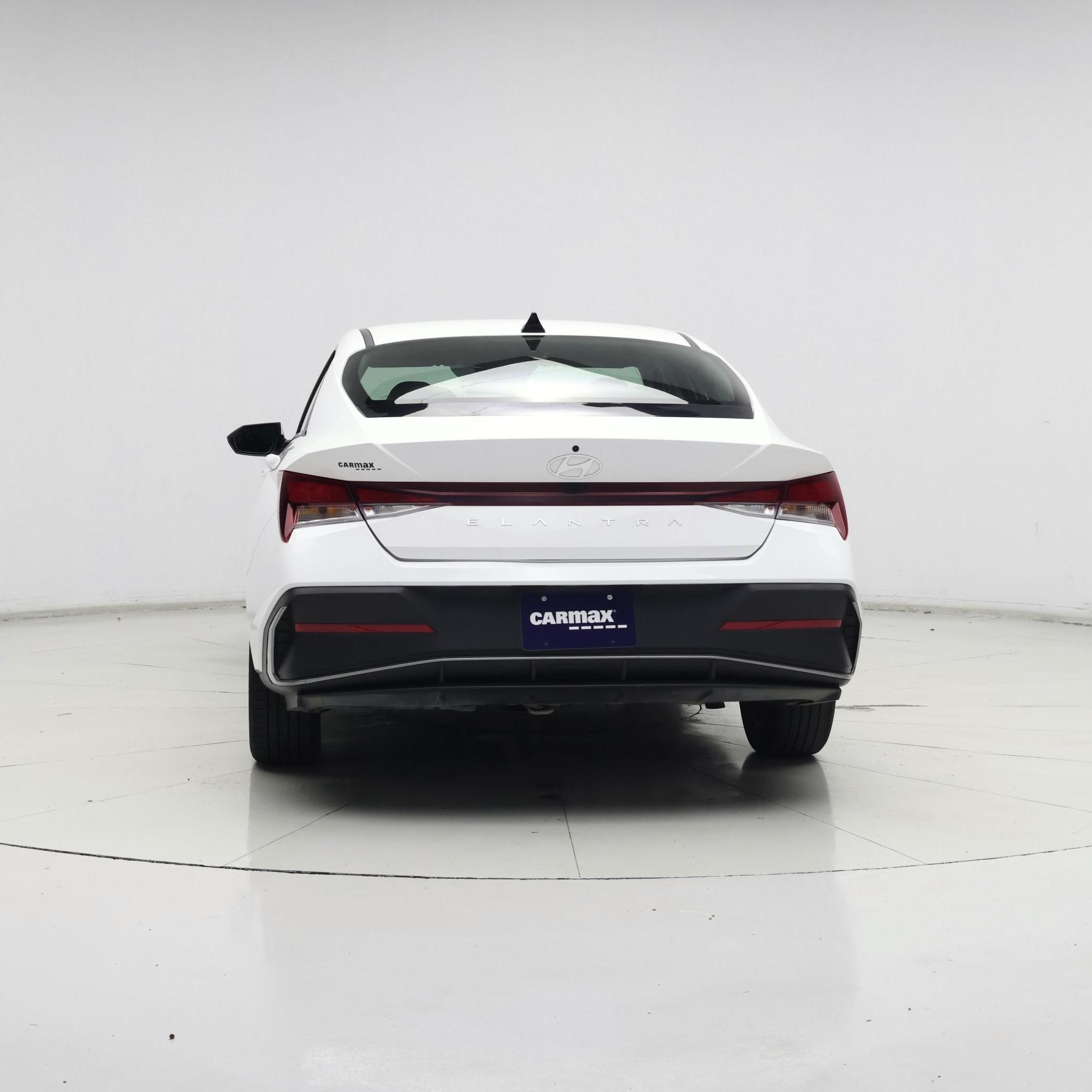 Thumbnail: 2024 Hyundai Elantra - 6