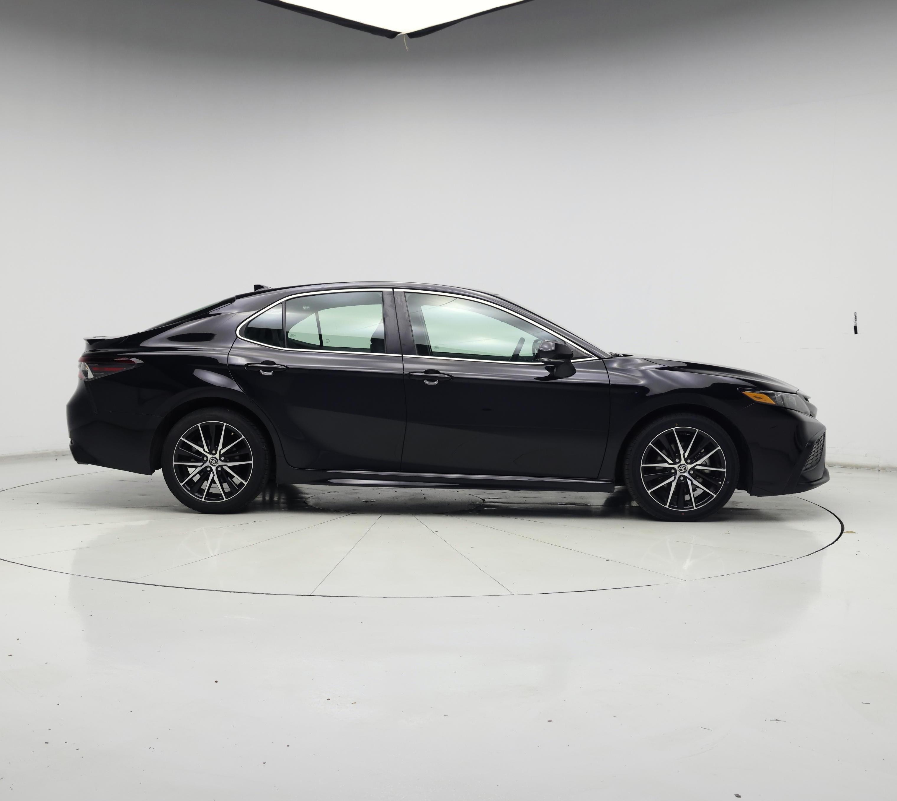 Thumbnail: 2023 Toyota Camry - 7