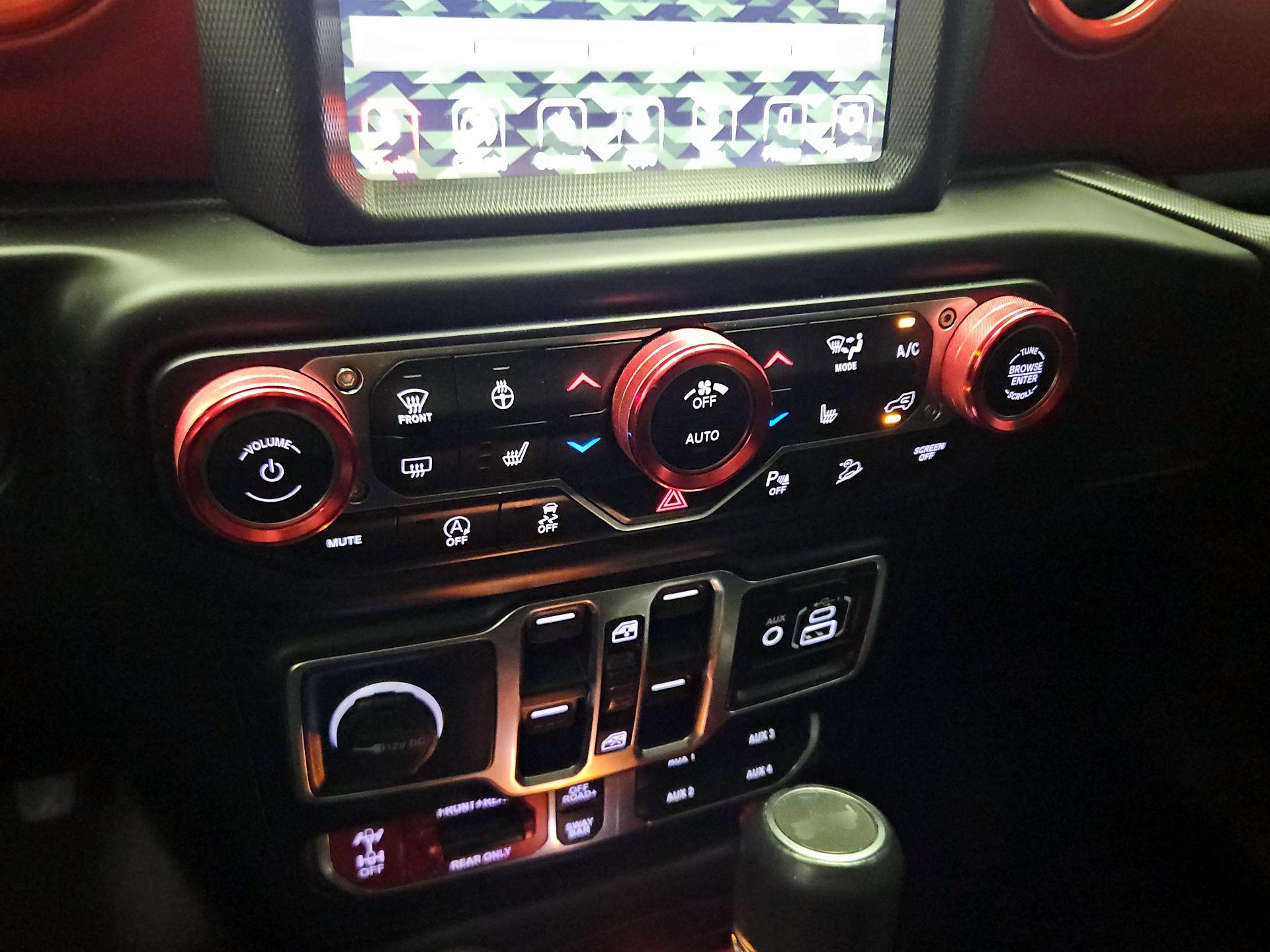 Thumbnail: 2021 Jeep Wrangler - 17