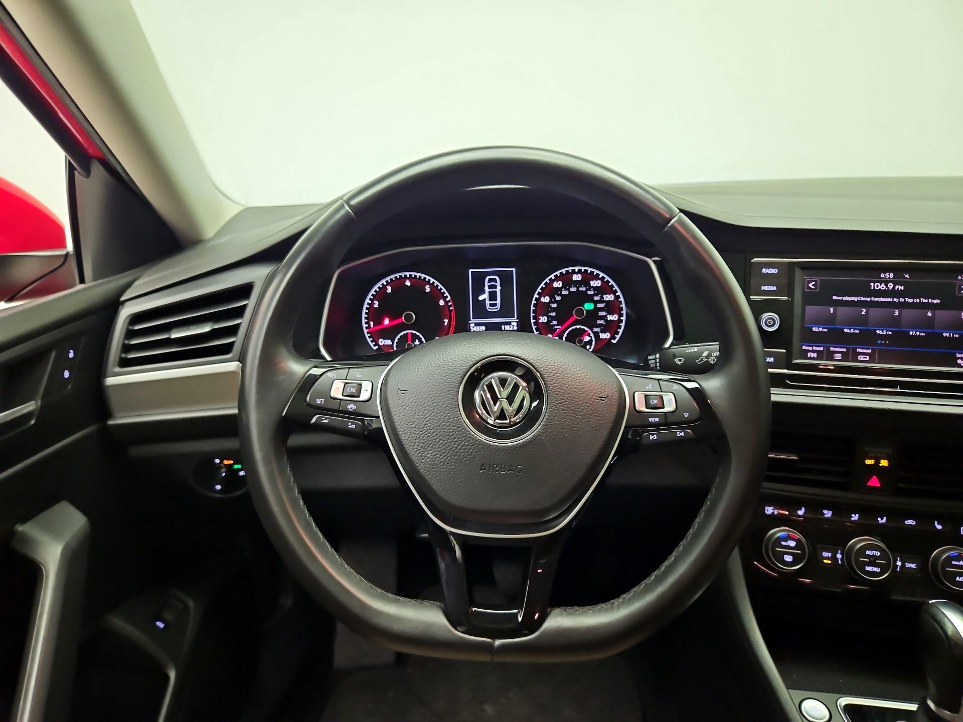 Thumbnail: 2019 Volkswagen Jetta - 10