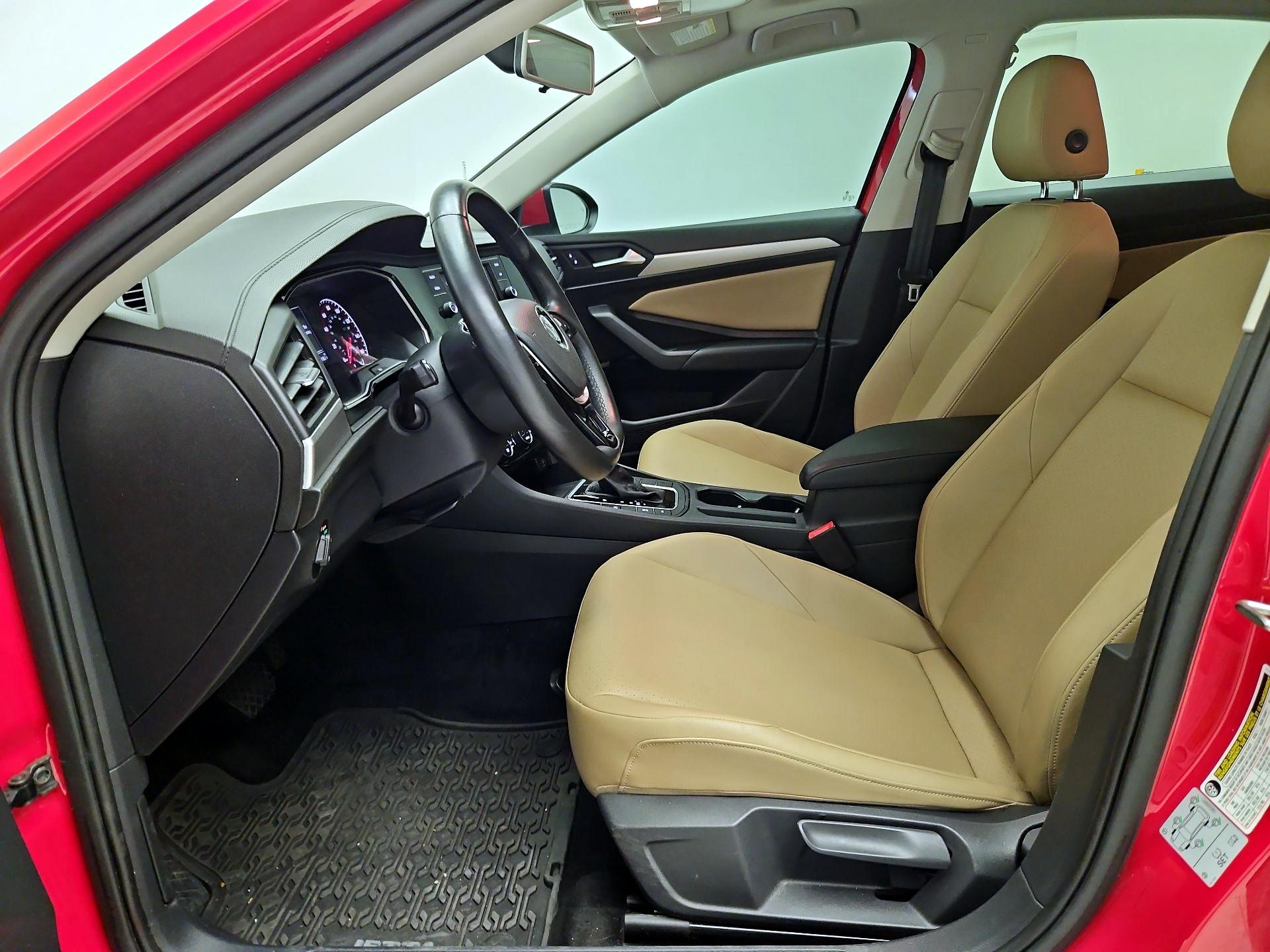 Thumbnail: 2019 Volkswagen Jetta - 11