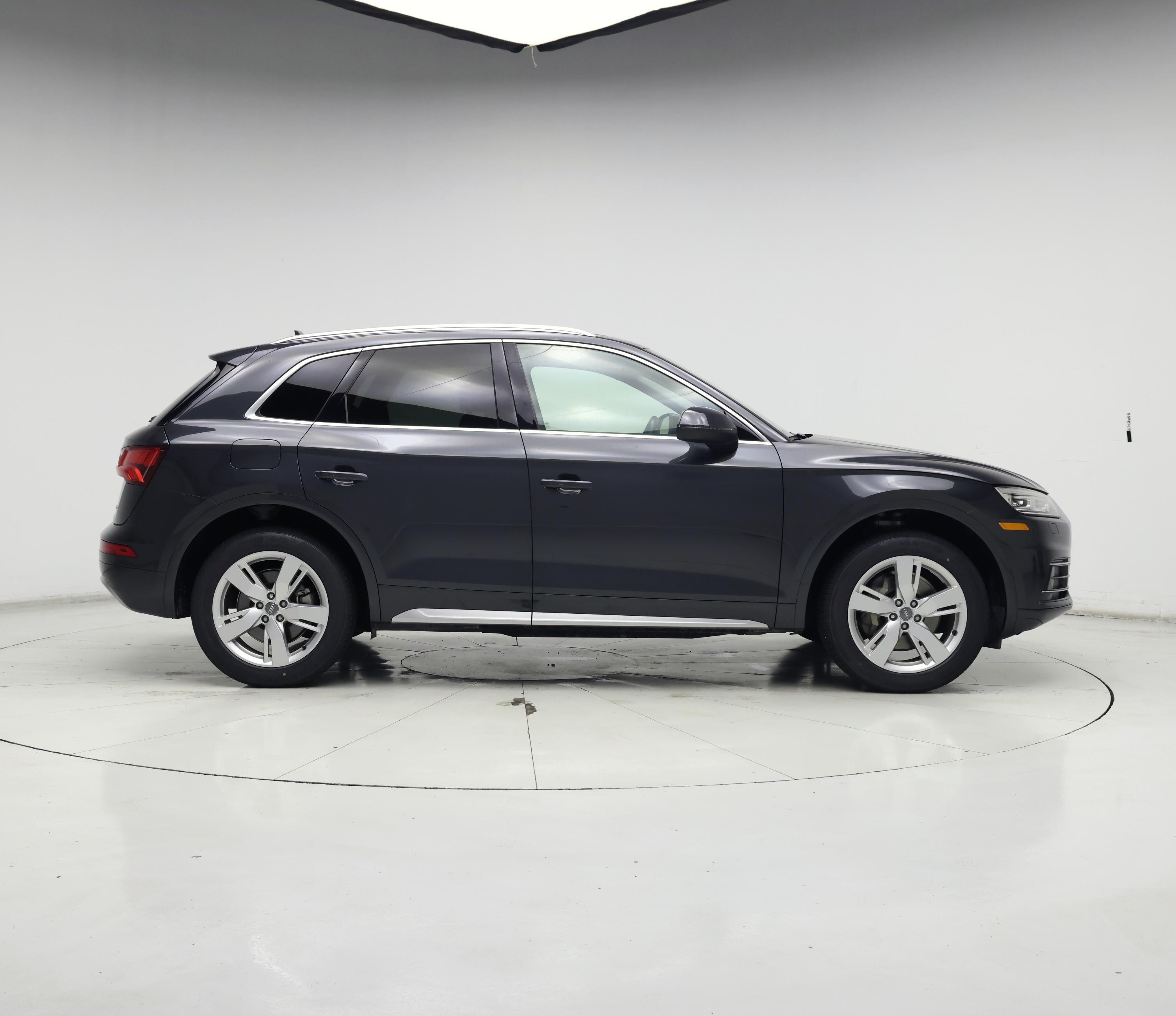 Thumbnail: 2019 Audi Q5 - 7