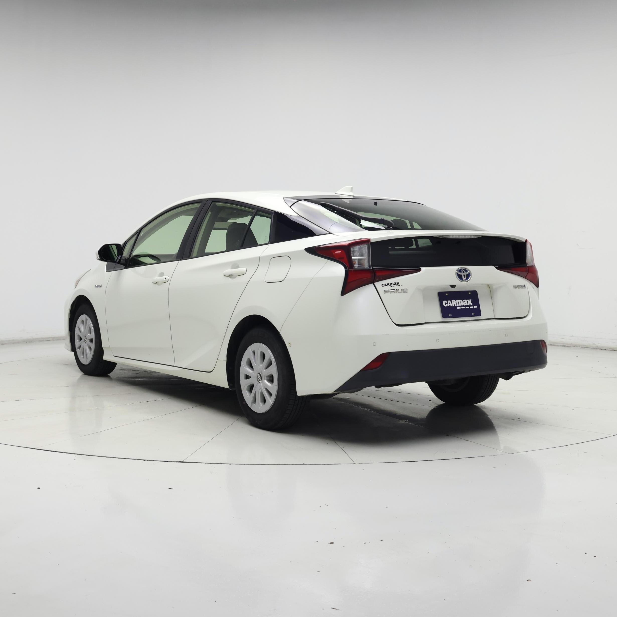 Thumbnail: 2019 Toyota Prius - 2