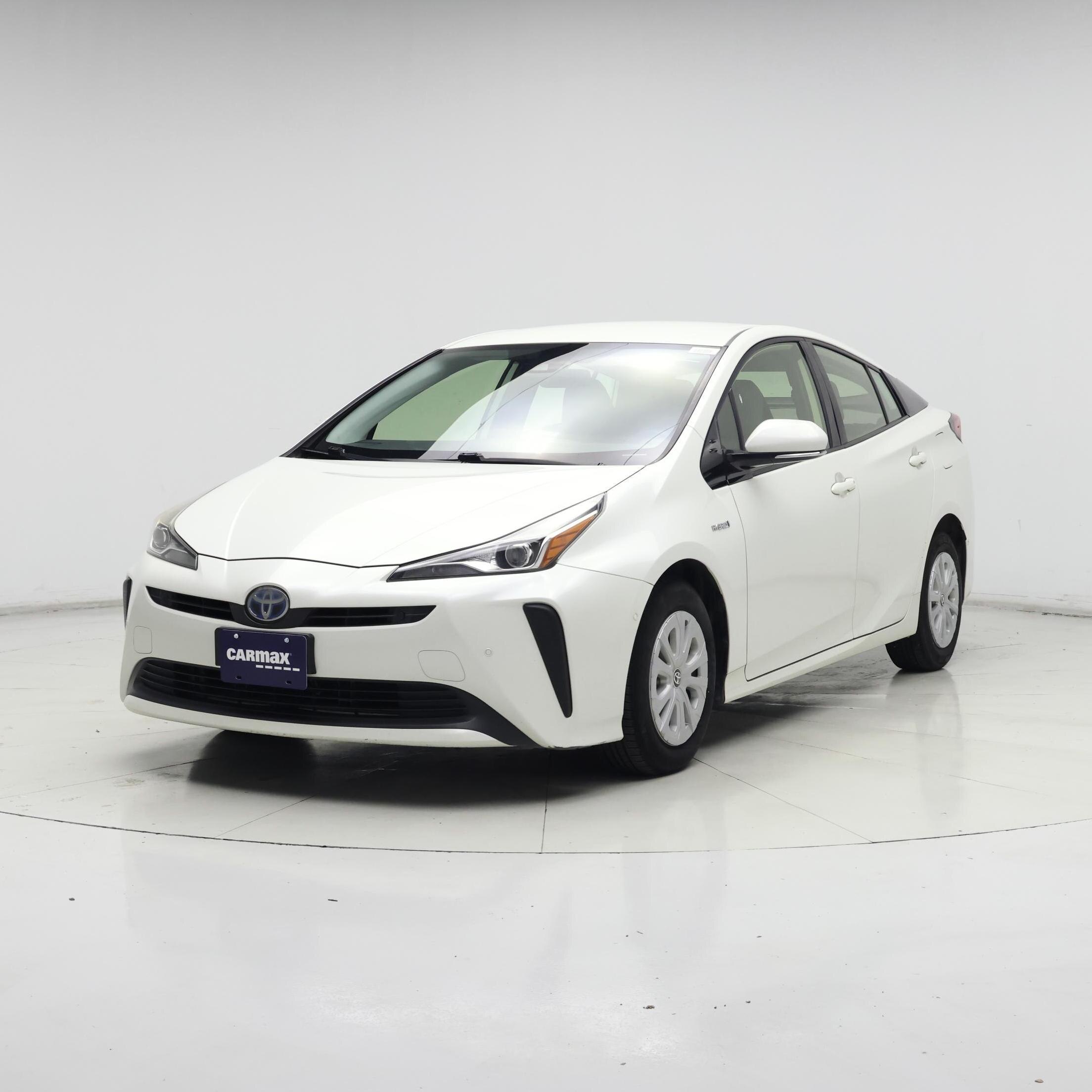 Thumbnail: 2019 Toyota Prius - 4