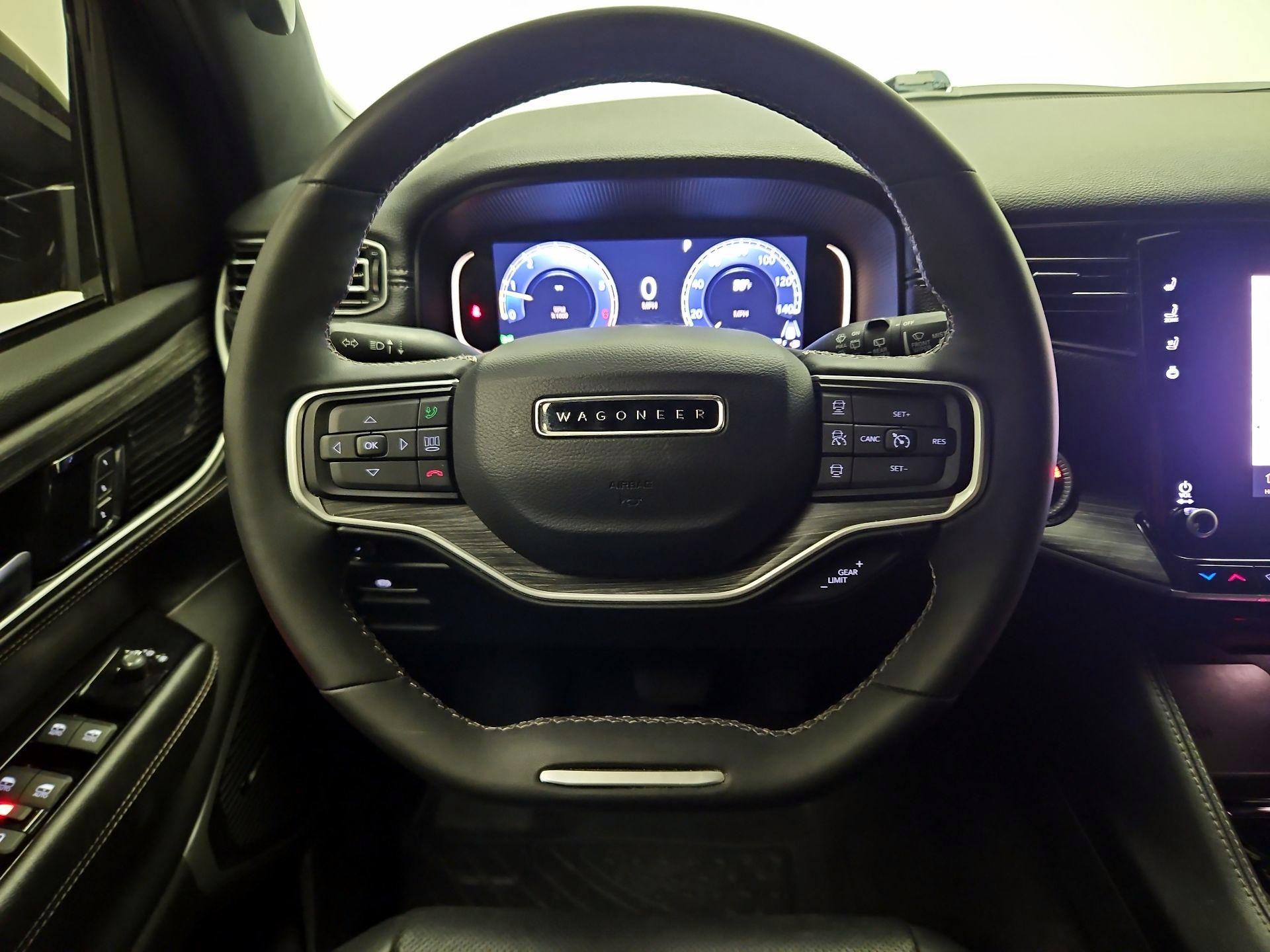 Thumbnail: 2024 Jeep Wagoneer - 10