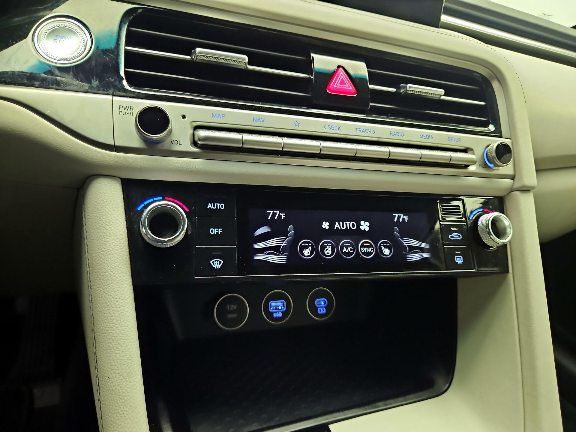 Thumbnail: 2025 Genesis G70 - 16