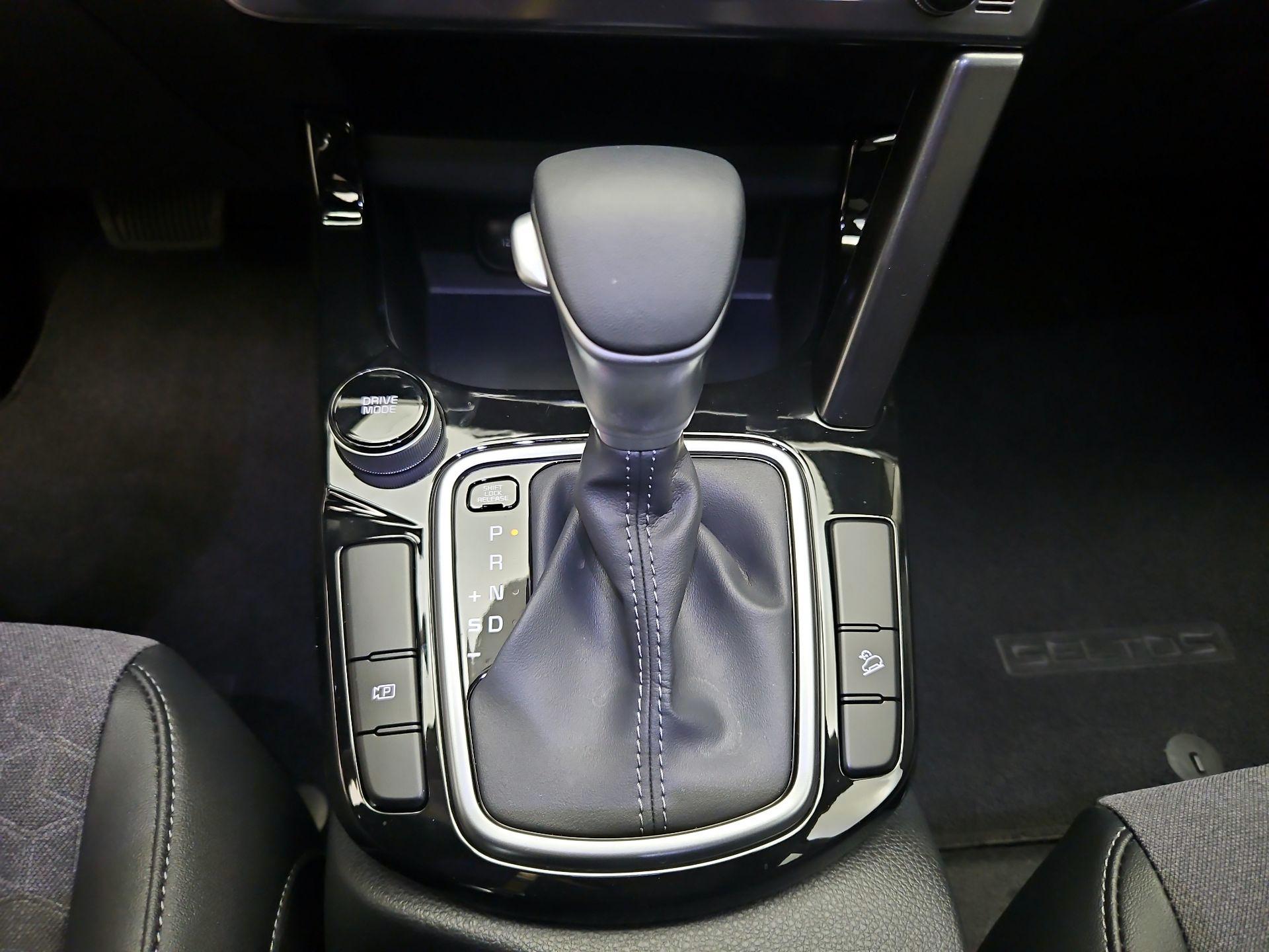 Thumbnail: 2025 Kia Seltos - 18