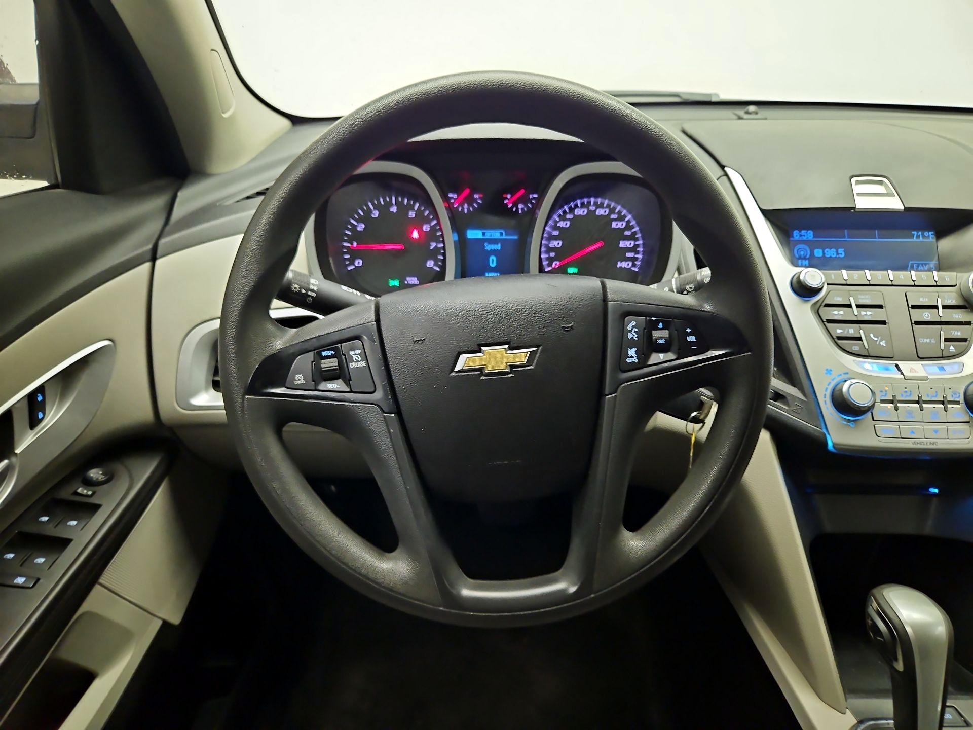 Thumbnail: 2015 Chevrolet Equinox - 10