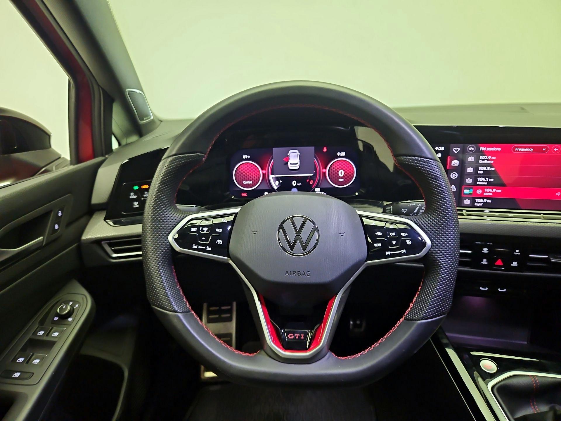 Thumbnail: 2024 Volkswagen Golf - 10