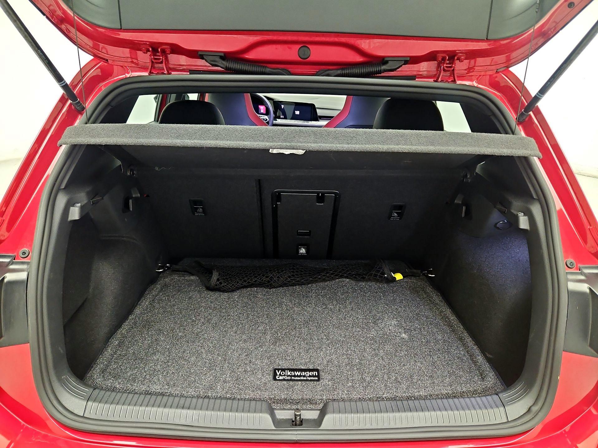 Thumbnail: 2024 Volkswagen Golf - 18