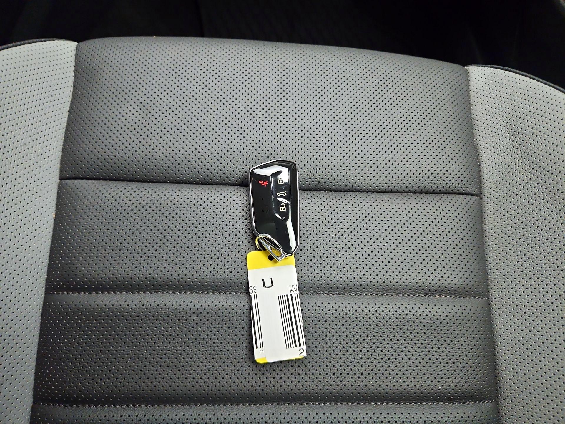 Thumbnail: 2024 Volkswagen Golf - 20