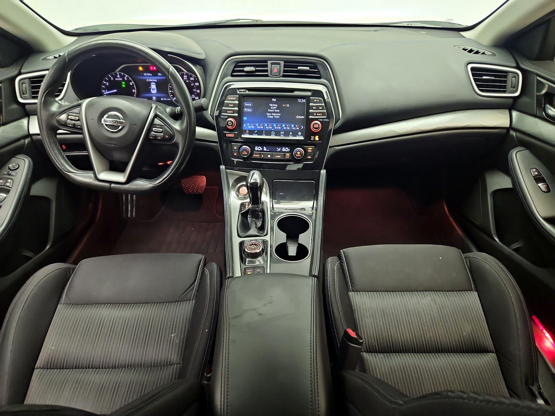 Thumbnail: 2017 Nissan Maxima - 9