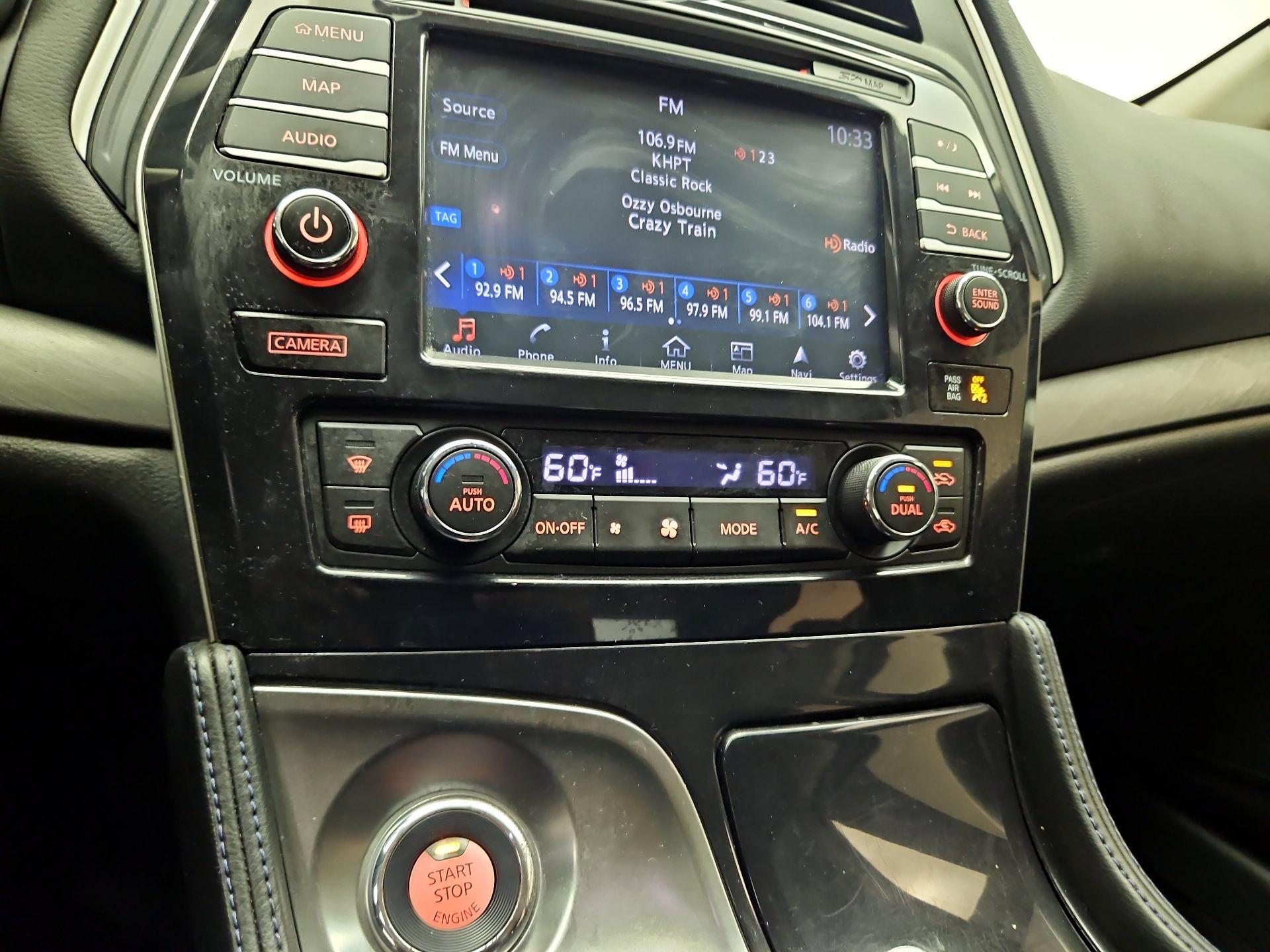 Thumbnail: 2017 Nissan Maxima - 15