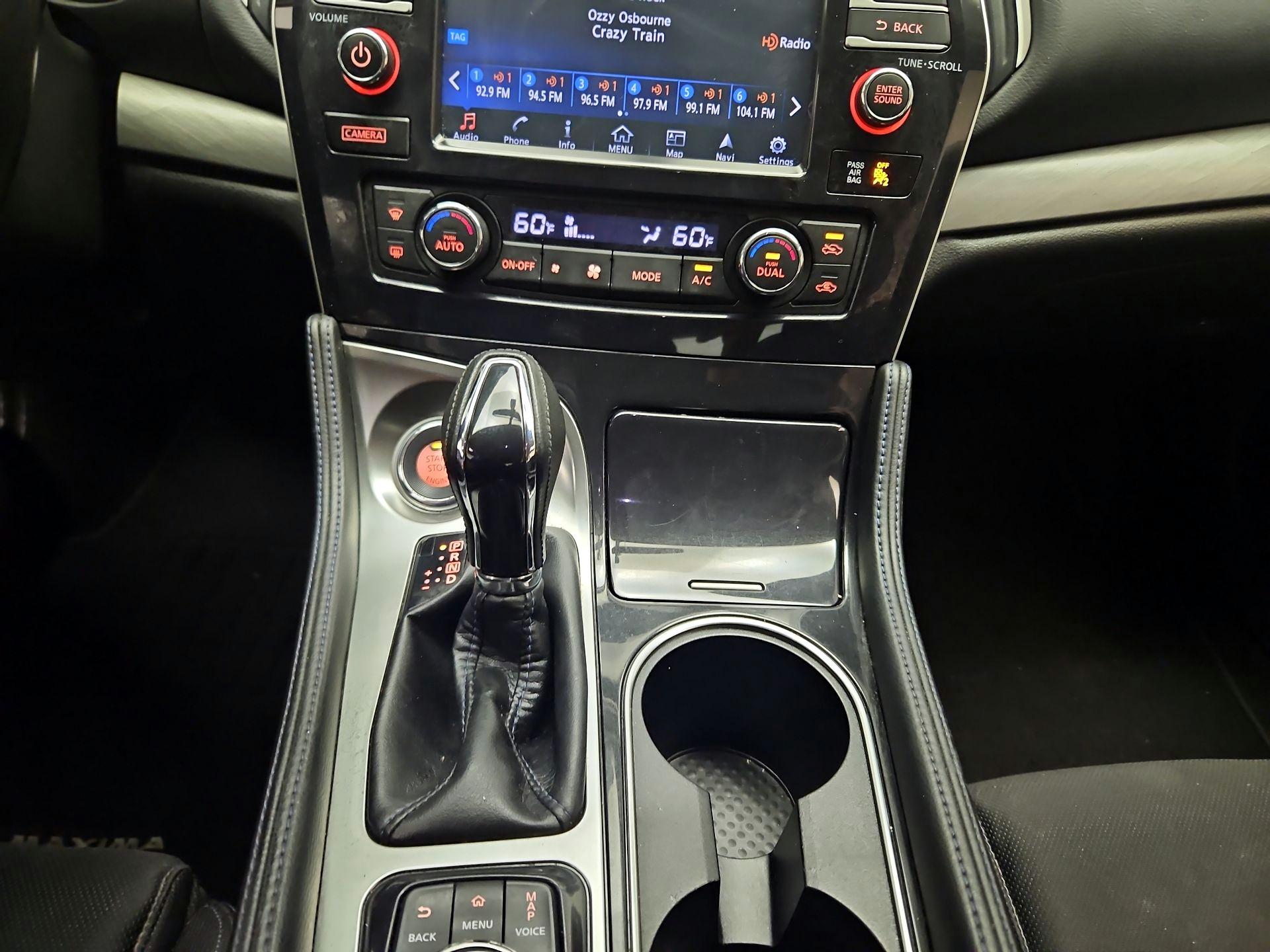 Thumbnail: 2017 Nissan Maxima - 16