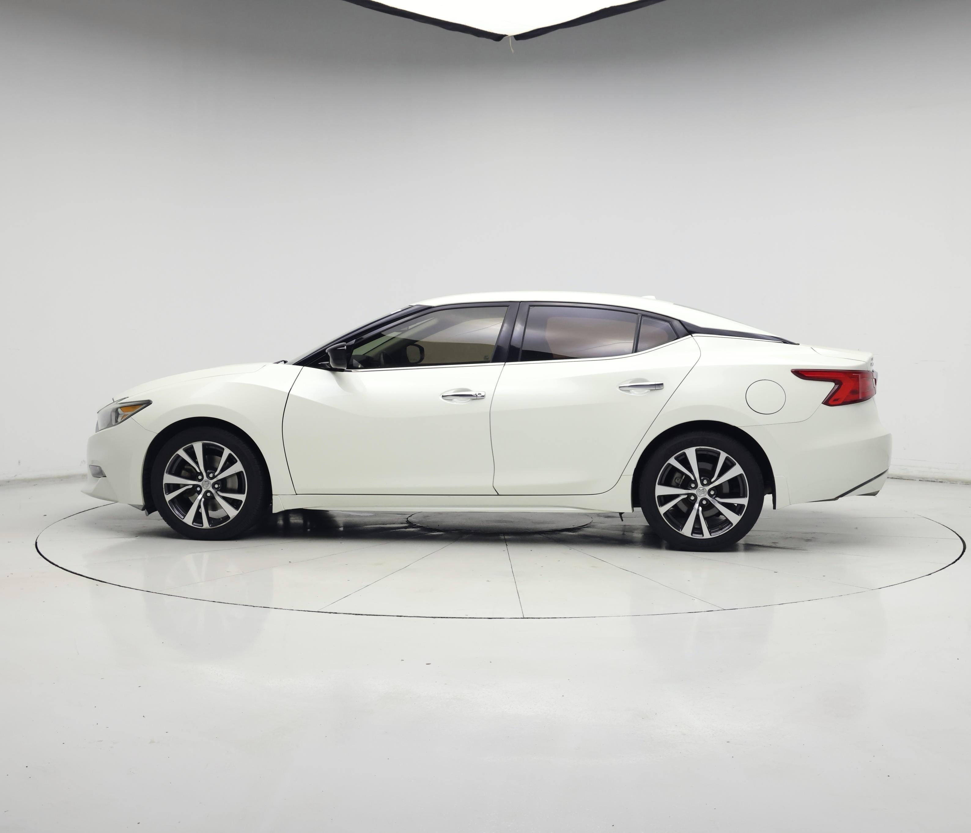 Thumbnail: 2017 Nissan Maxima - 3