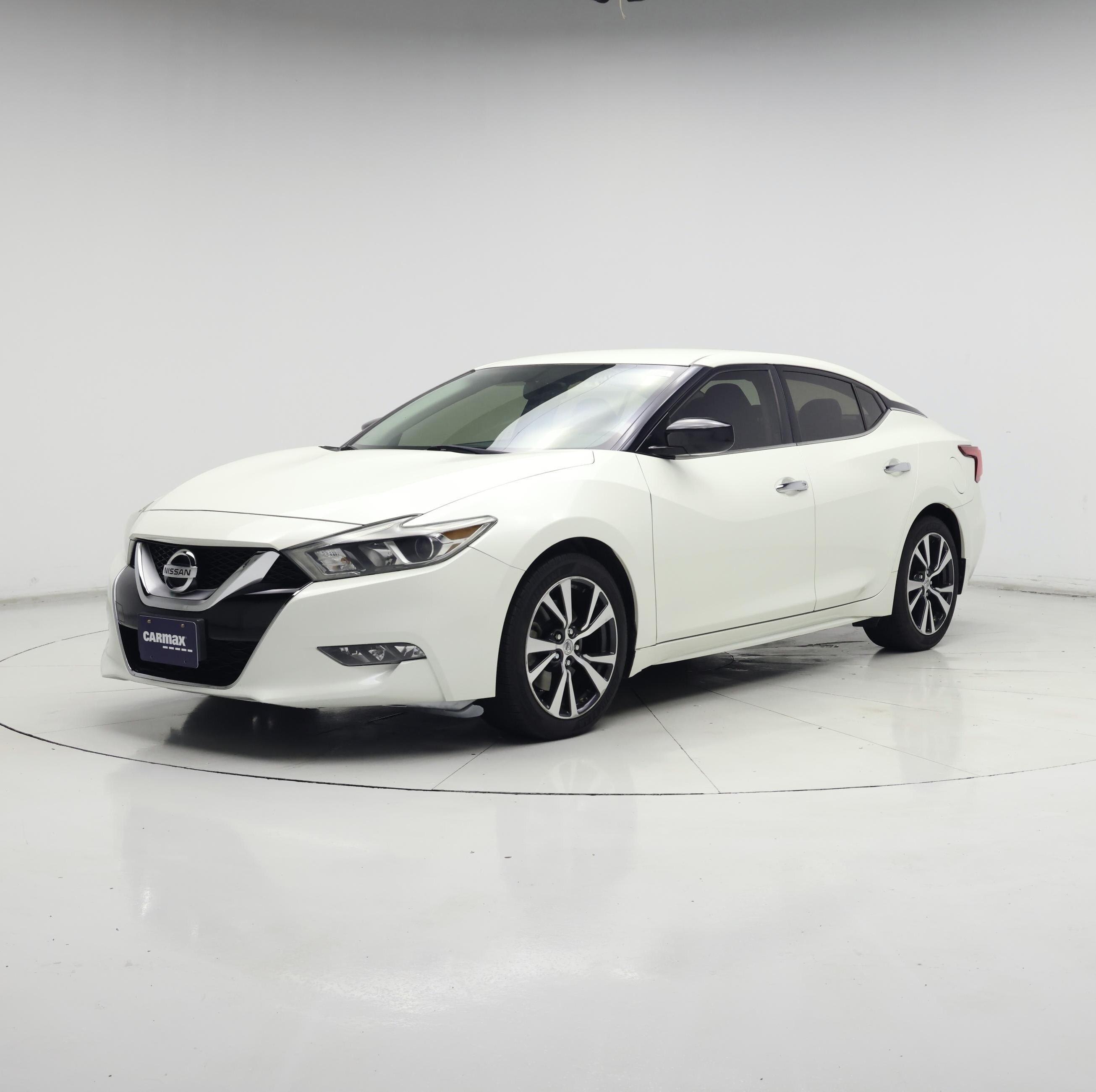 Thumbnail: 2017 Nissan Maxima - 4