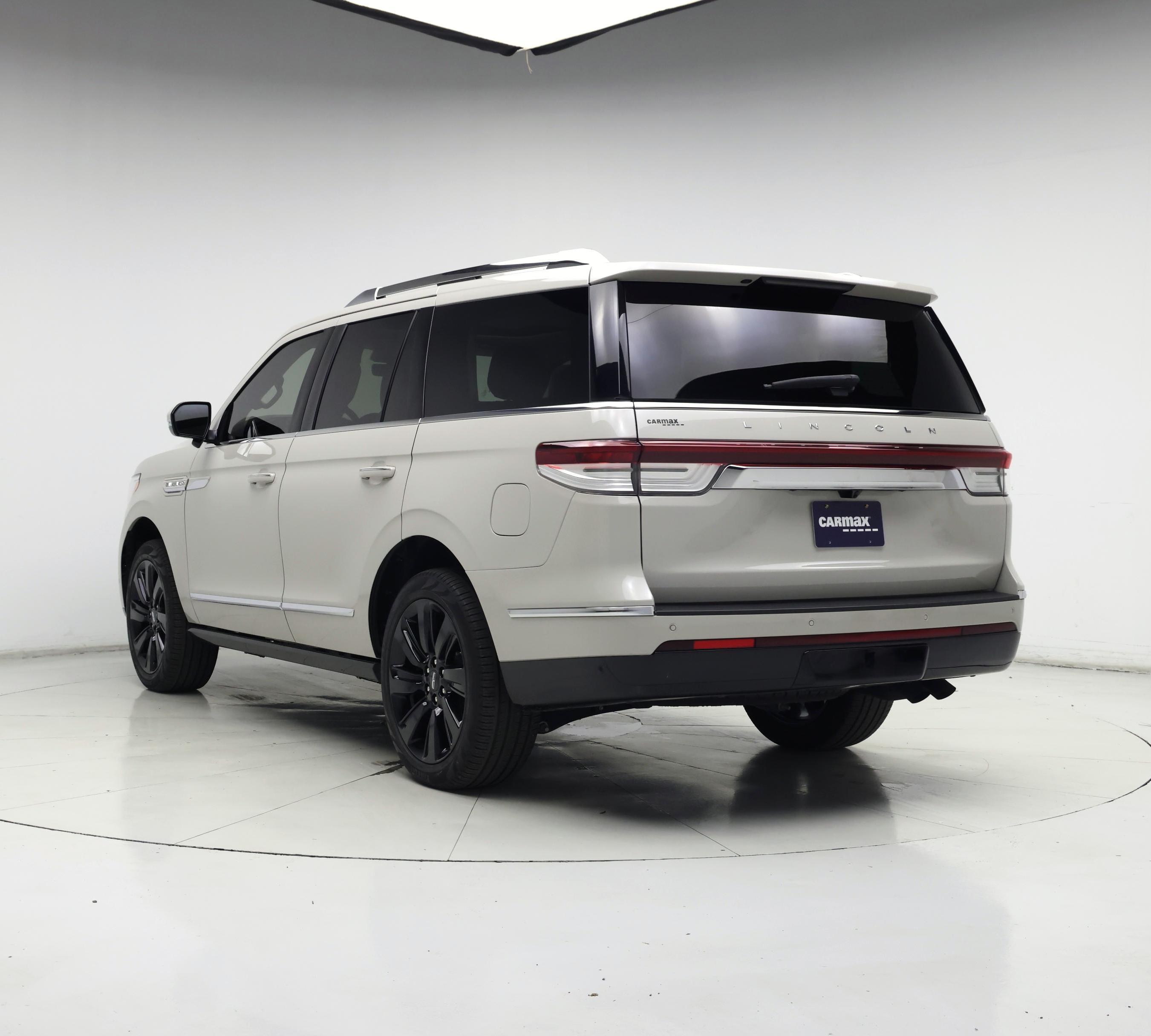 Thumbnail: 2022 Lincoln Navigator - 2