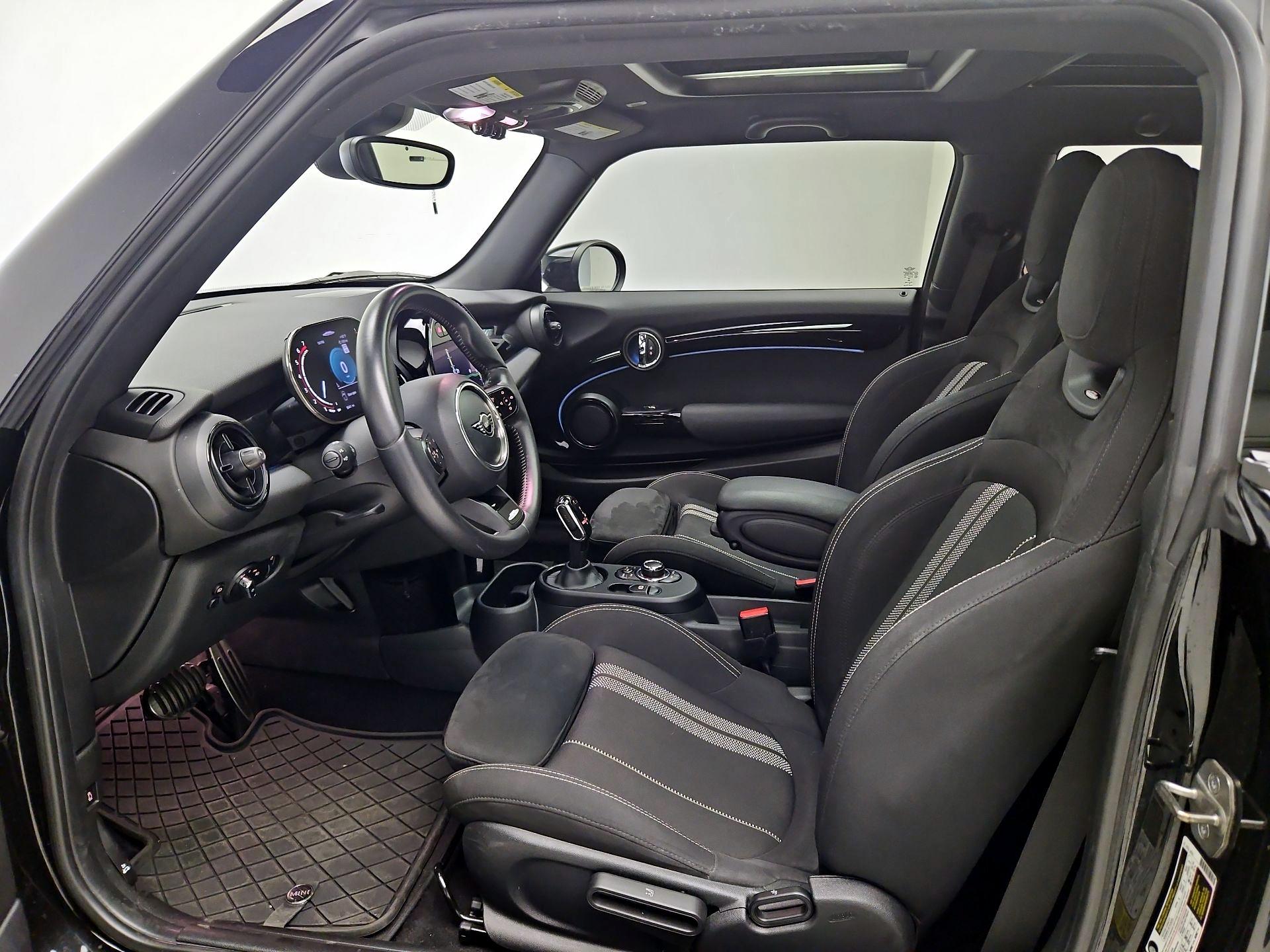 Thumbnail: 2023 MINI Cooper Hardtop - 11