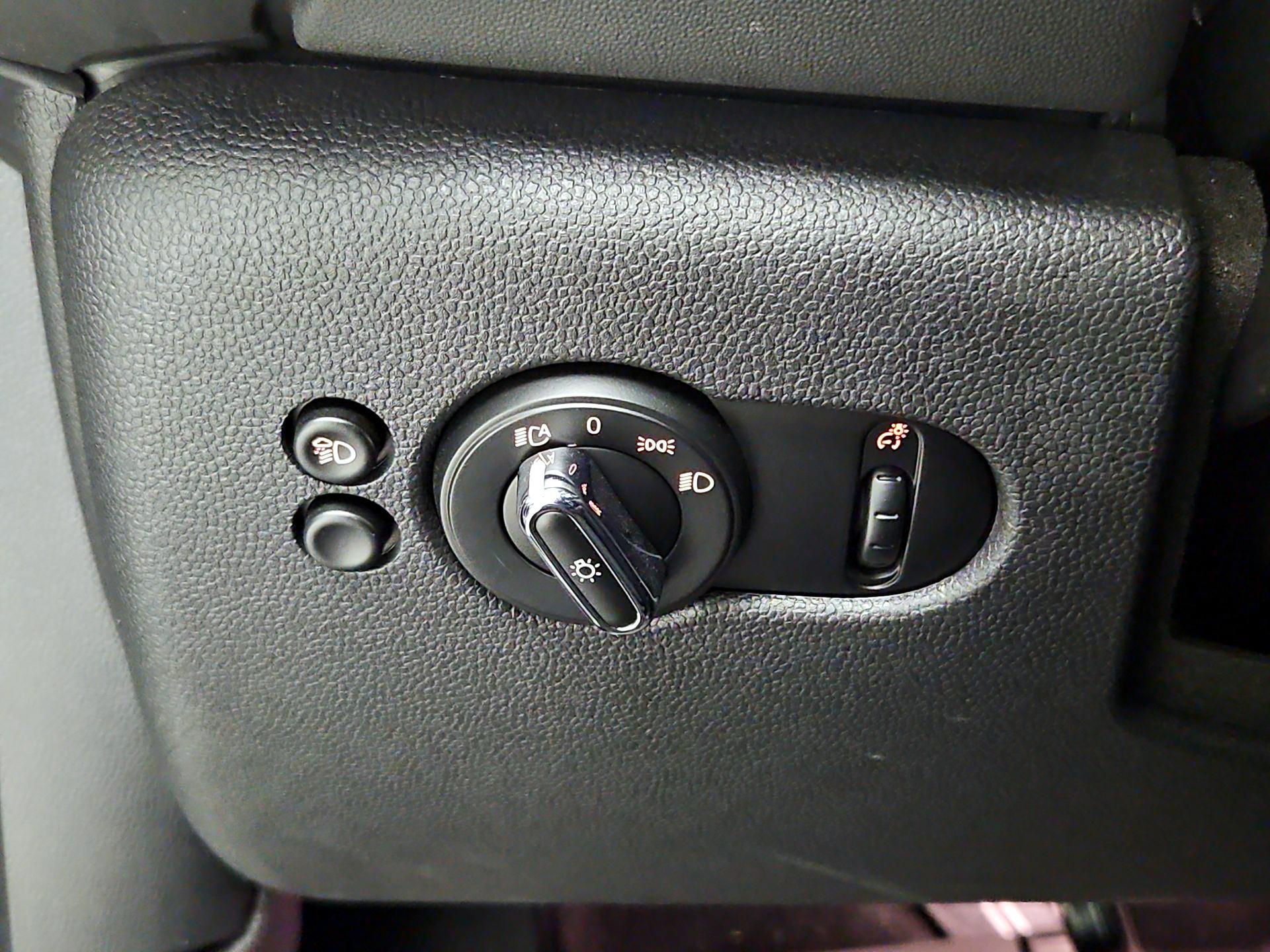 Thumbnail: 2023 MINI Cooper Hardtop - 13