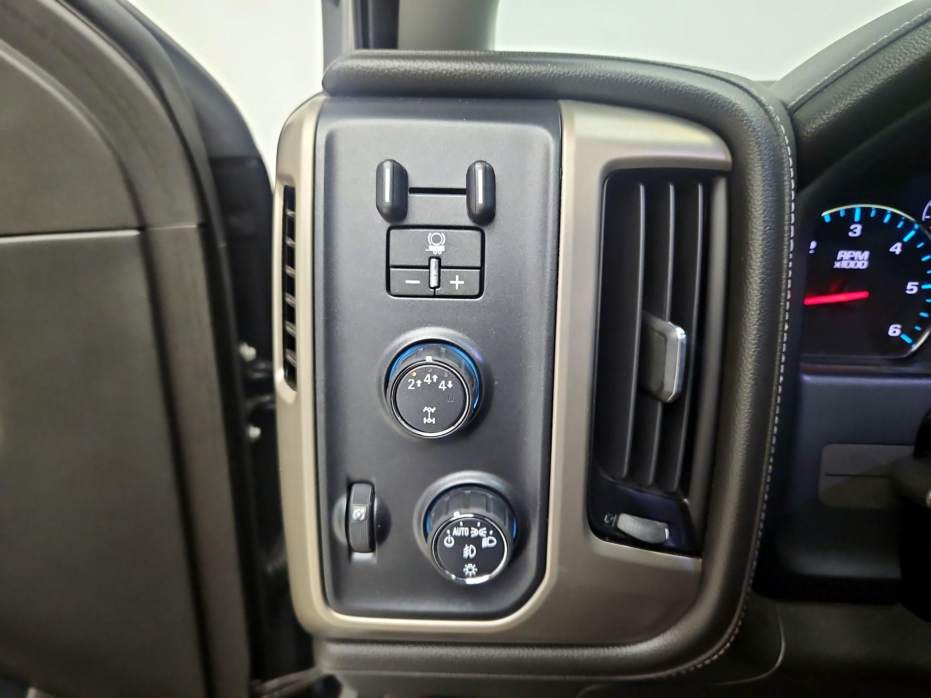 Thumbnail: 2018 GMC Sierra 2500 - 13