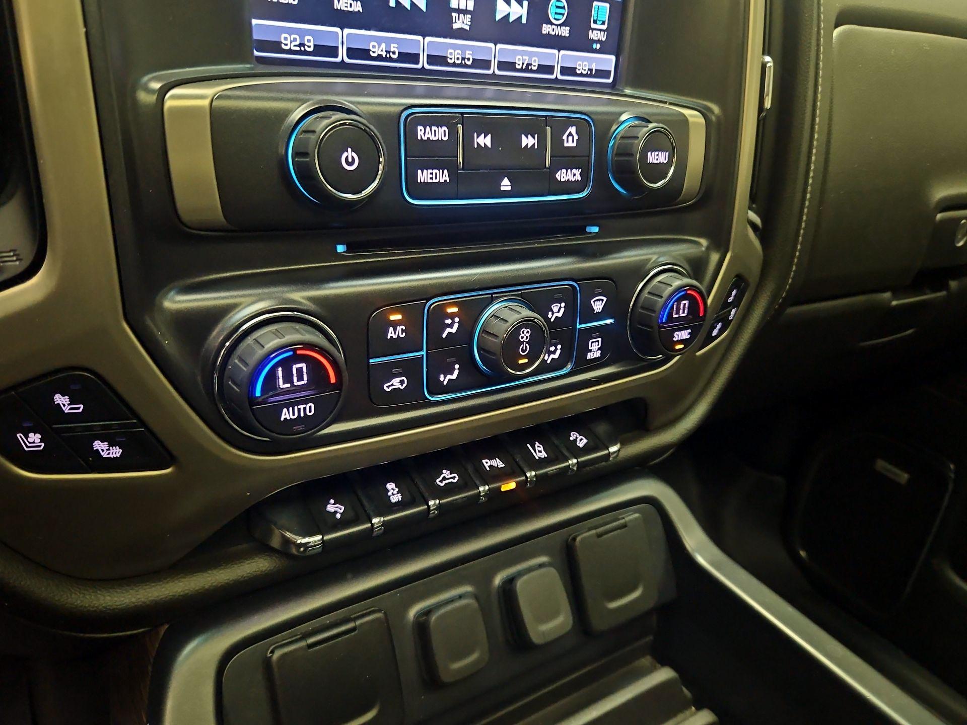 Thumbnail: 2018 GMC Sierra 2500 - 17