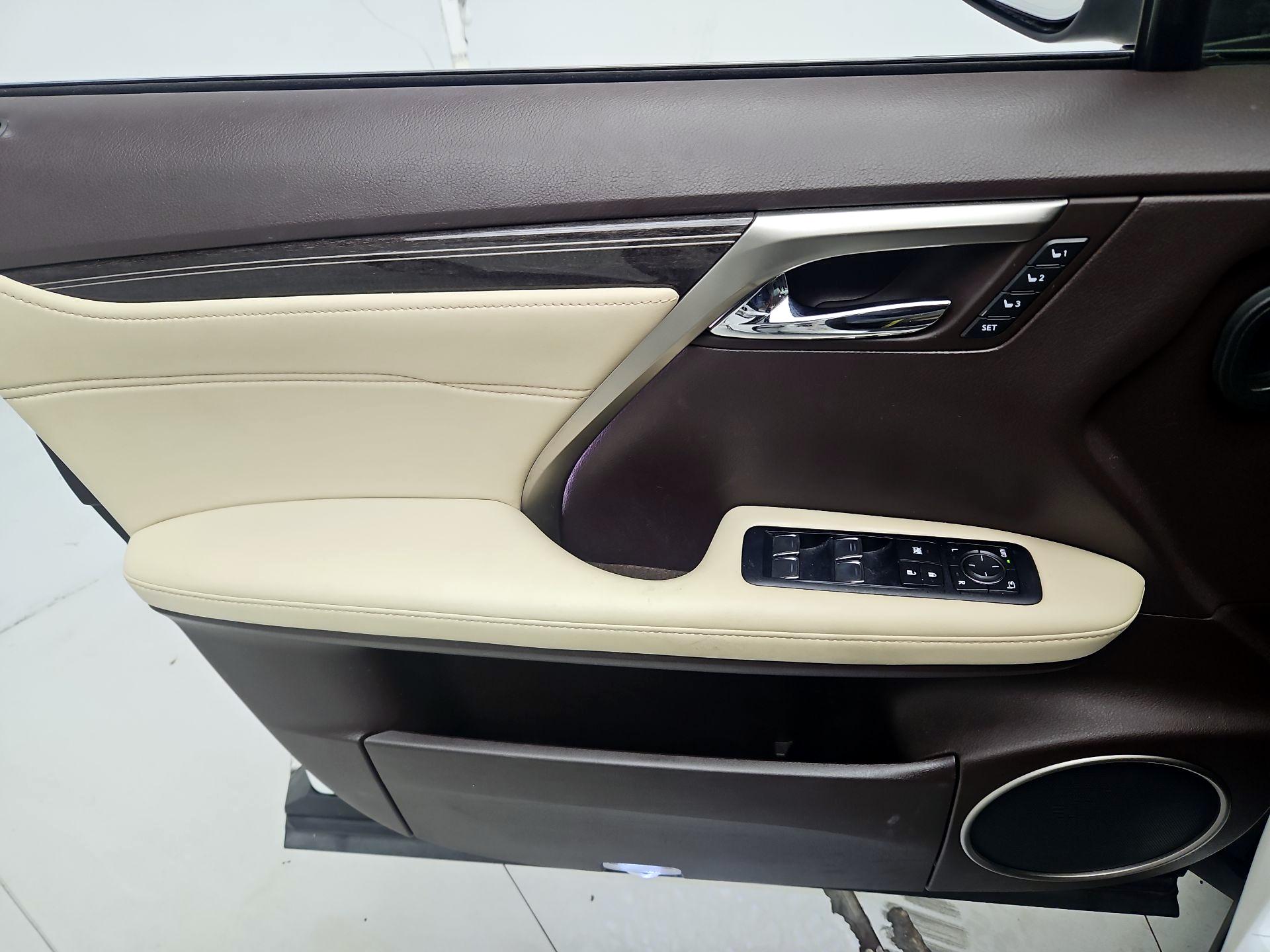 Thumbnail: 2020 Lexus RX - 12