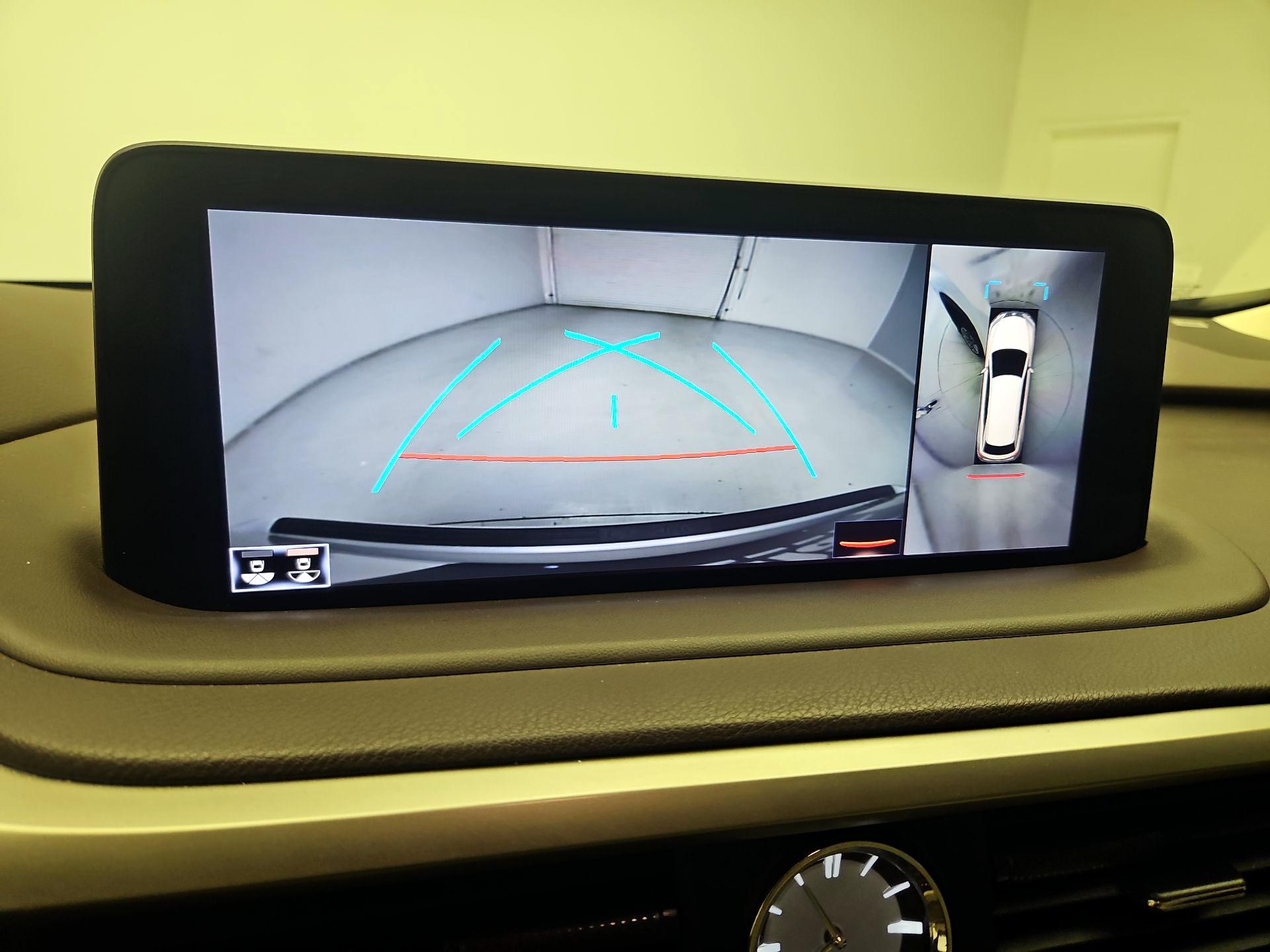 Thumbnail: 2020 Lexus RX - 15