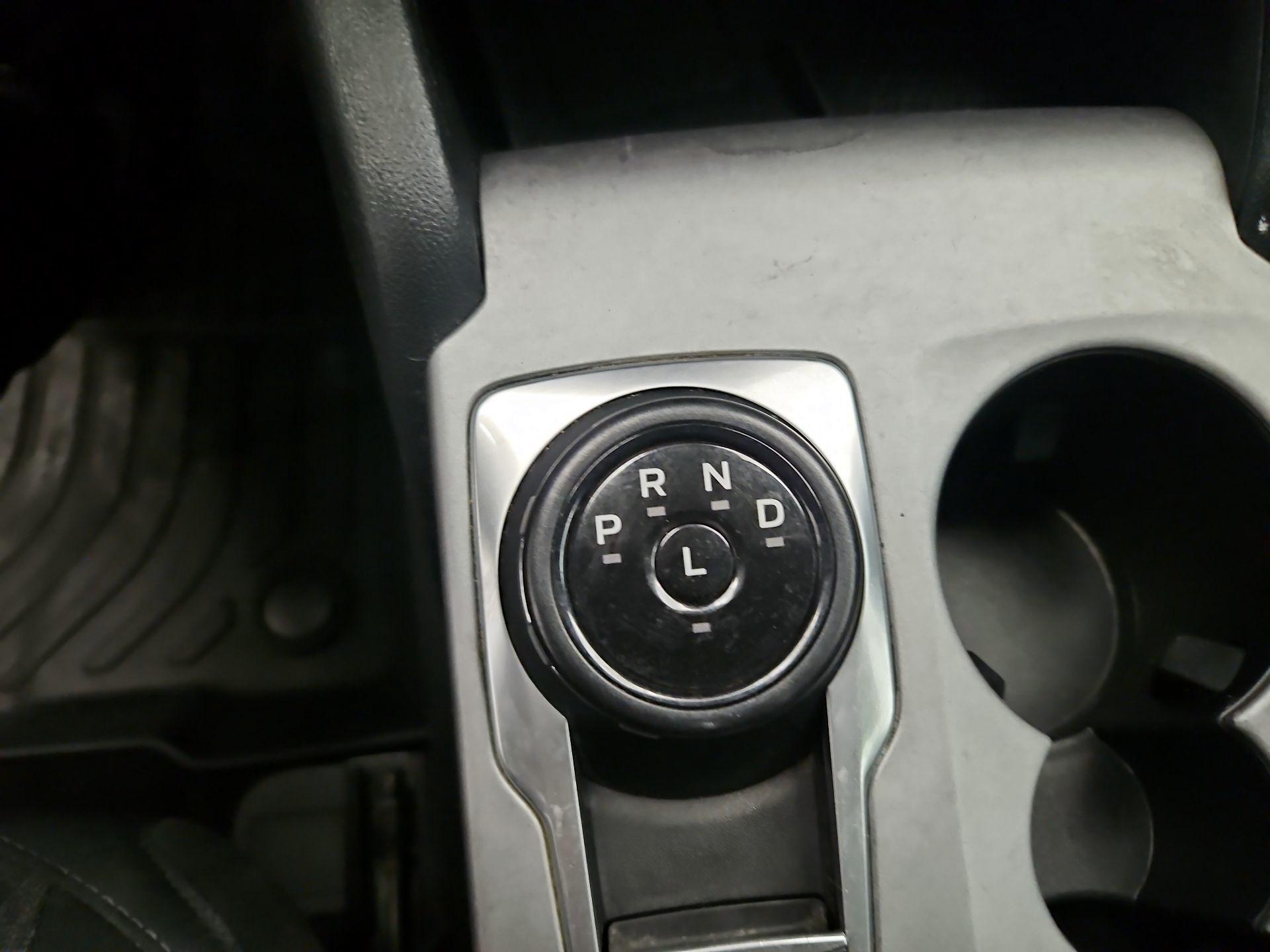 Thumbnail: 2022 Ford Bronco Sport - 17