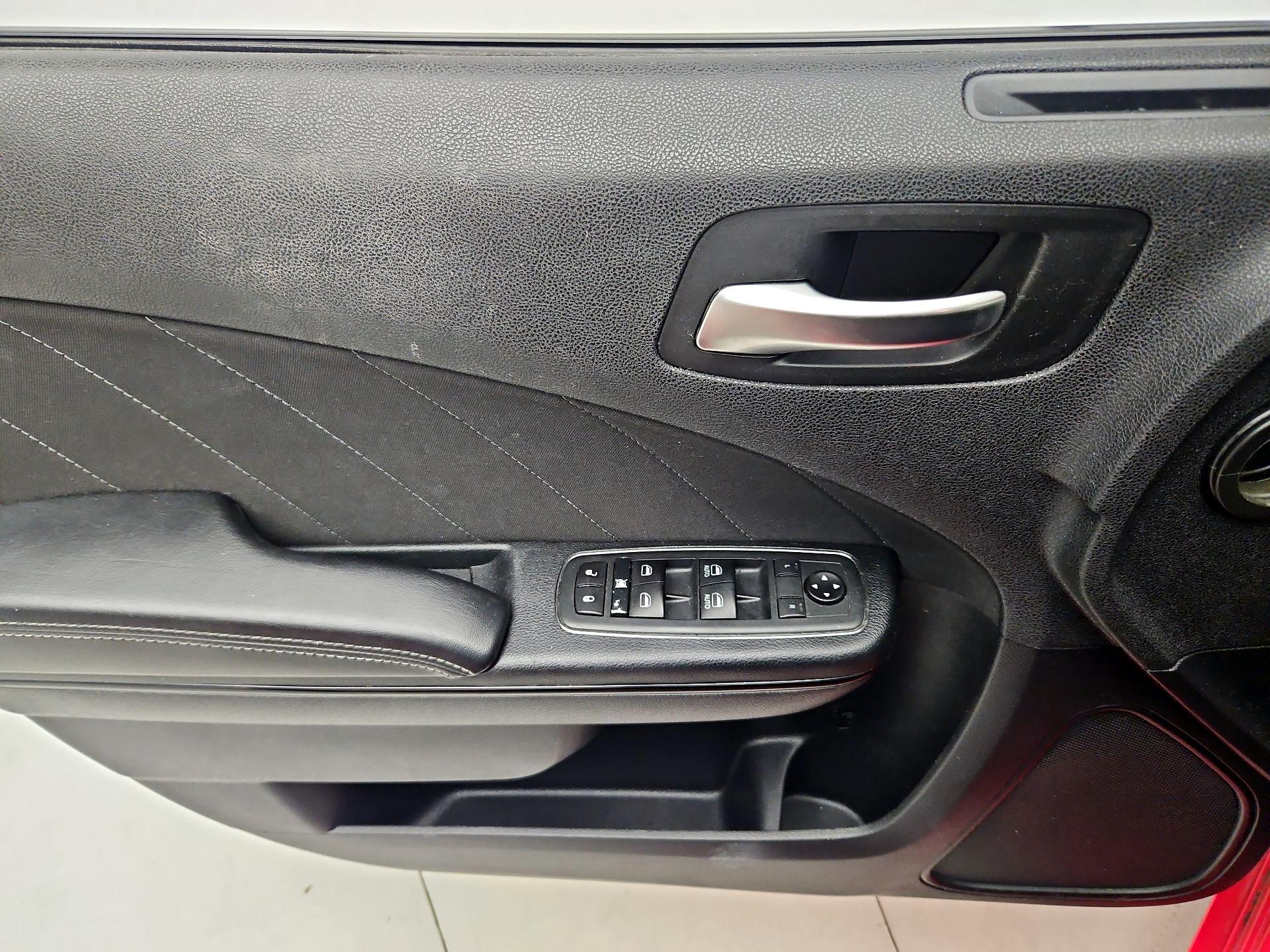 Thumbnail: 2020 Dodge Charger - 12