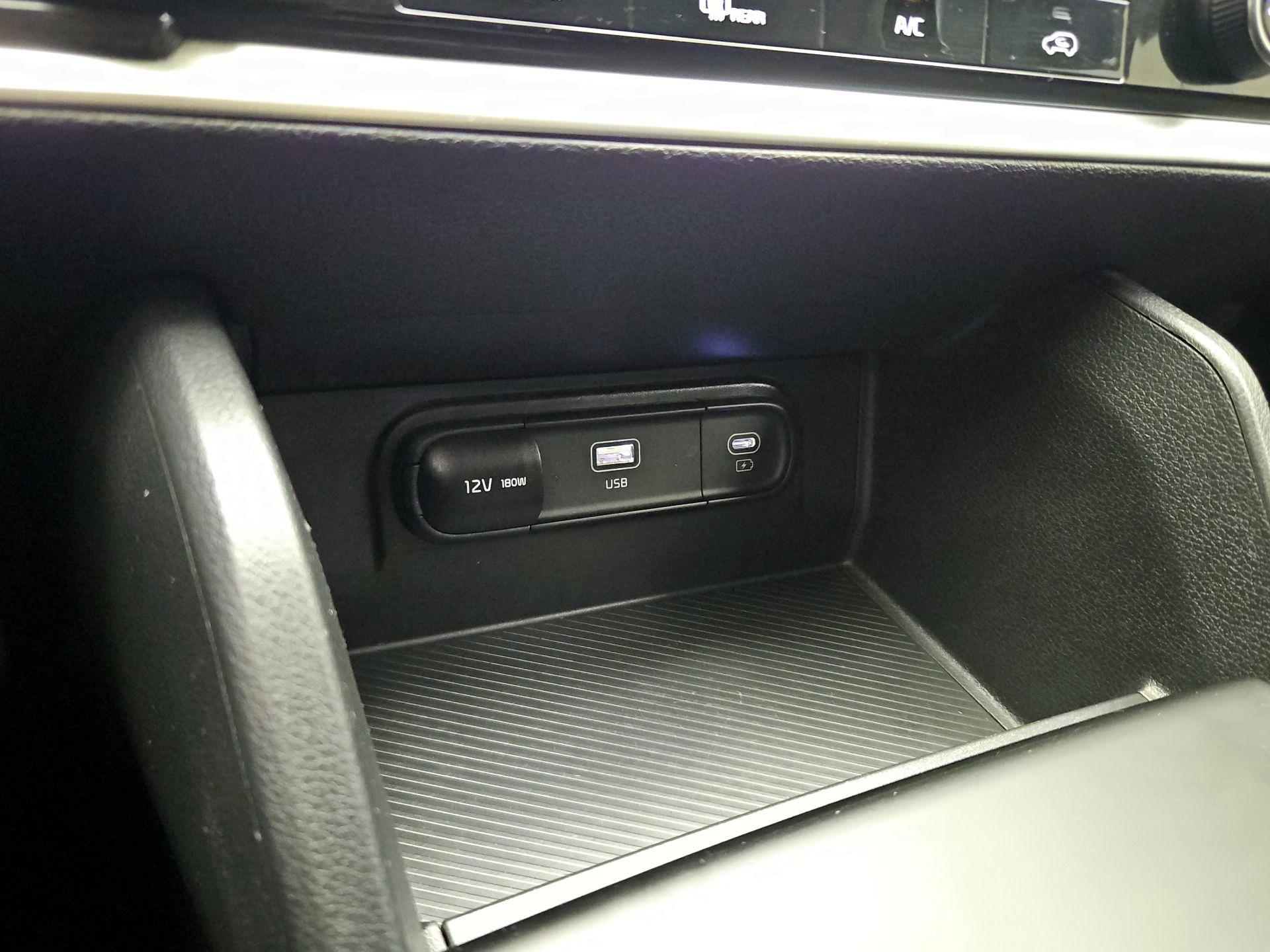 Thumbnail: 2024 Kia Sportage - 18