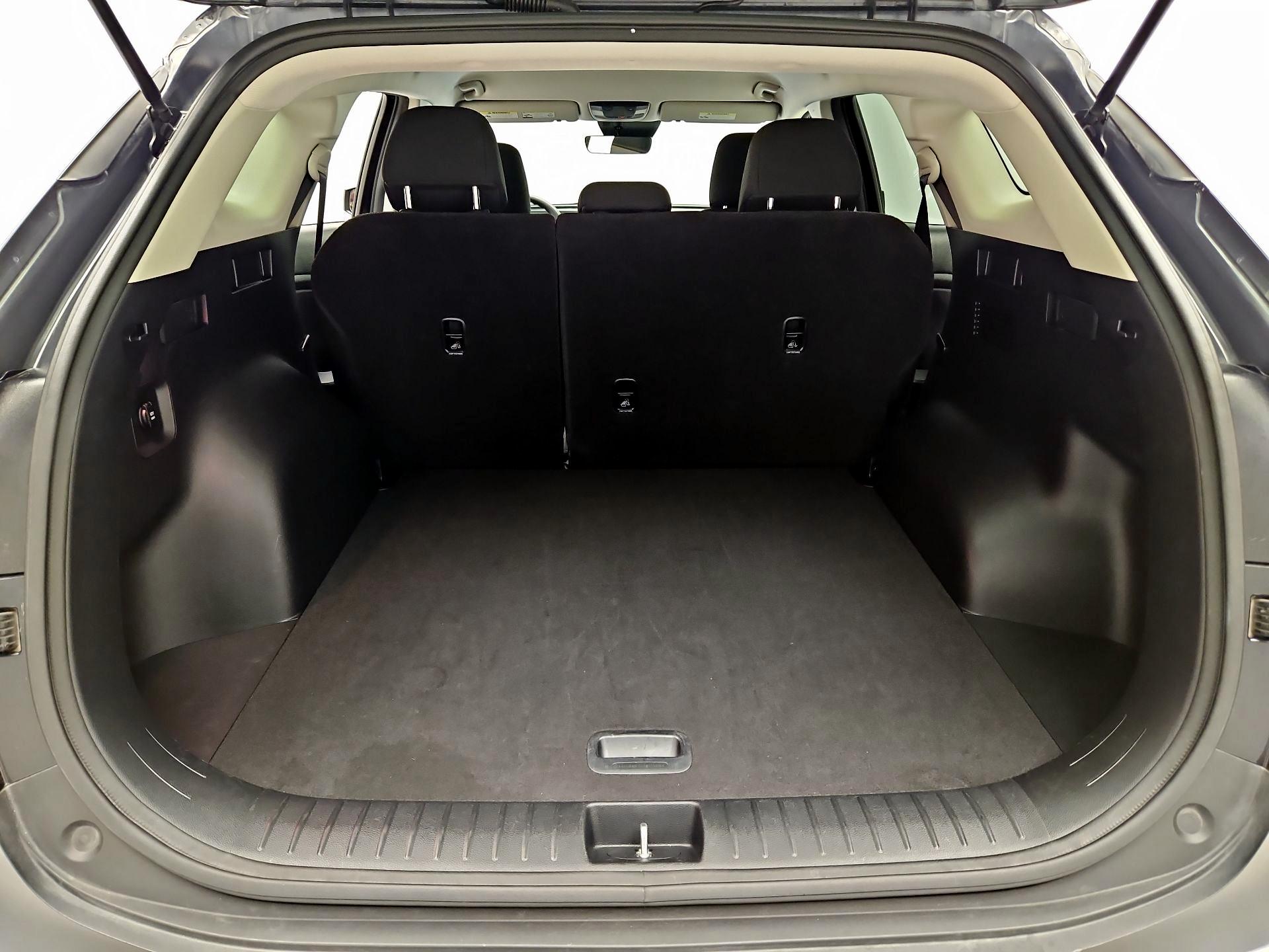 Thumbnail: 2024 Kia Sportage - 20