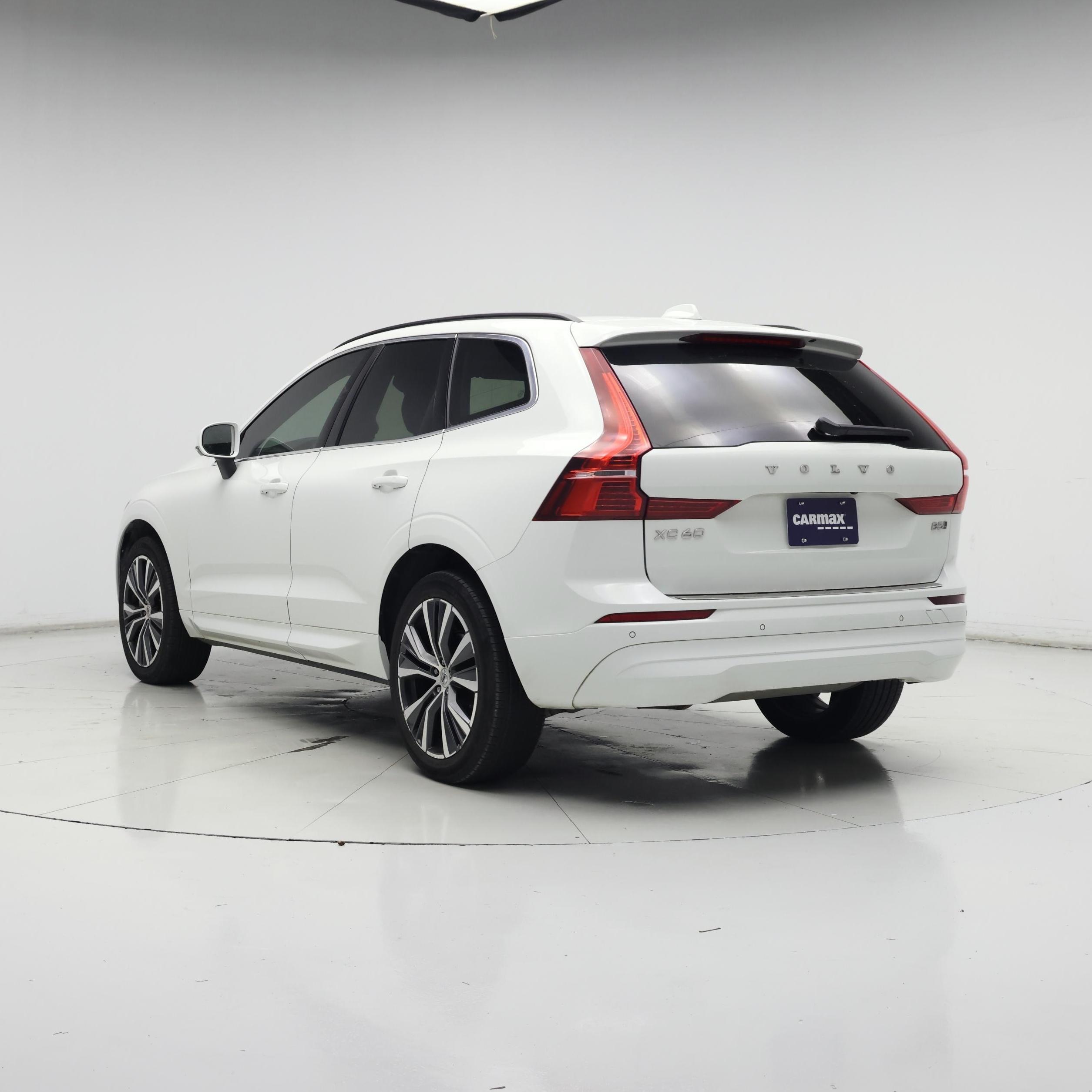 Thumbnail: 2022 Volvo XC60 - 2