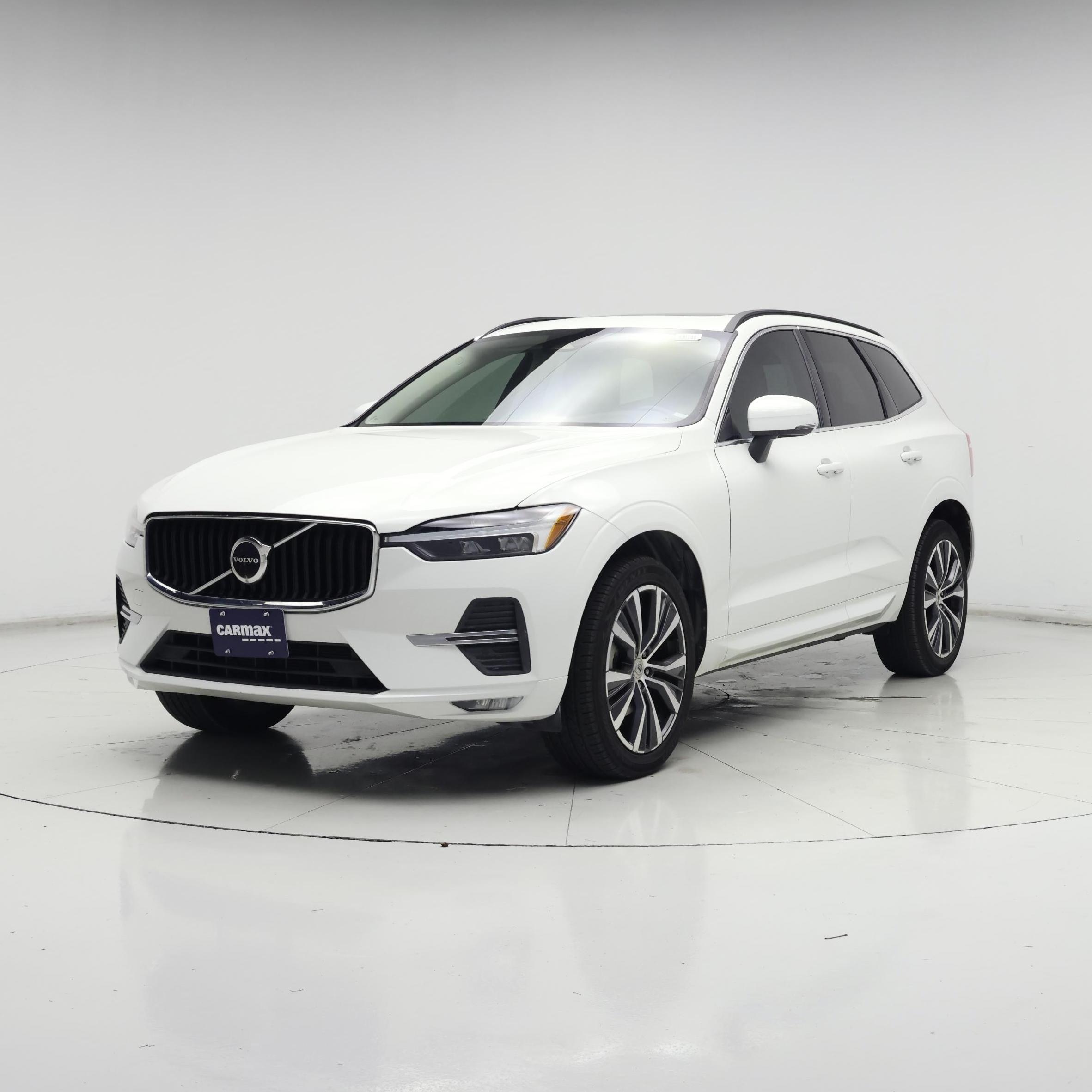 Thumbnail: 2022 Volvo XC60 - 4