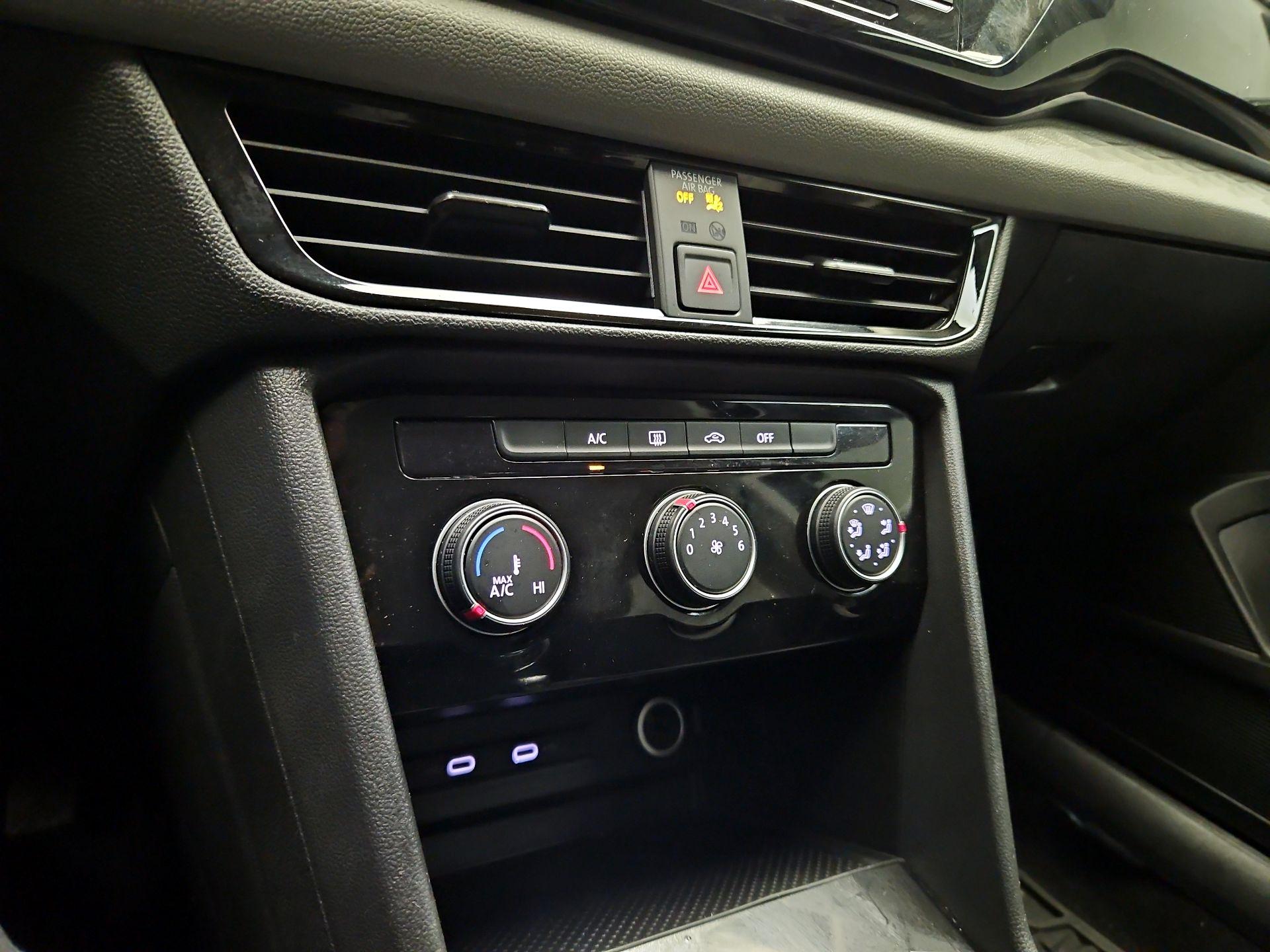 Thumbnail: 2023 Volkswagen Taos - 15