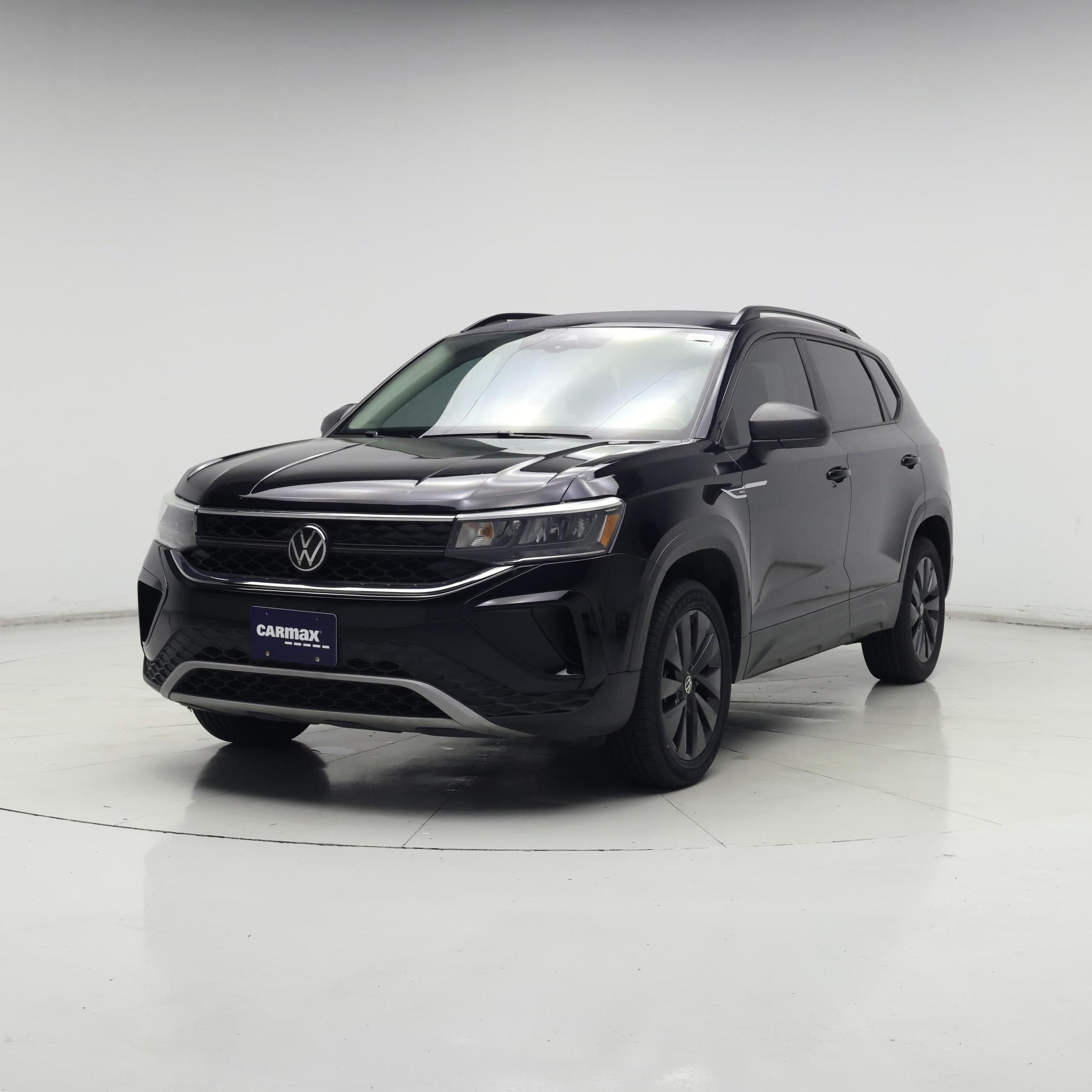 Thumbnail: 2023 Volkswagen Taos - 4