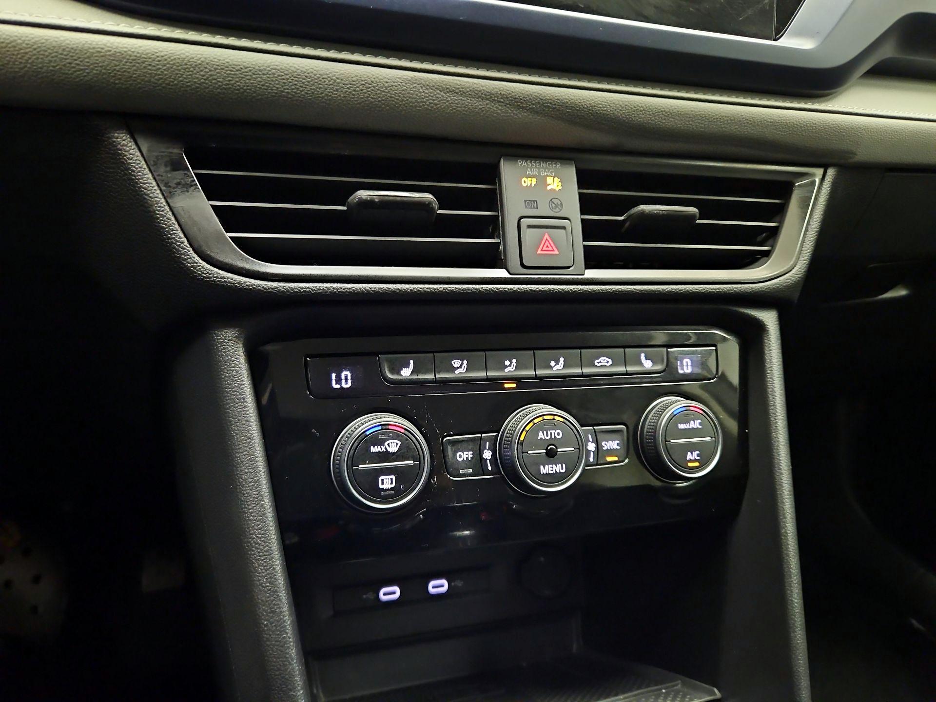 Thumbnail: 2024 Volkswagen Taos - 15