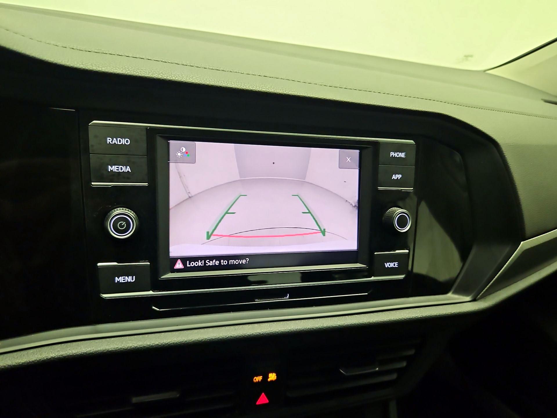 Thumbnail: 2024 Volkswagen Jetta - 14